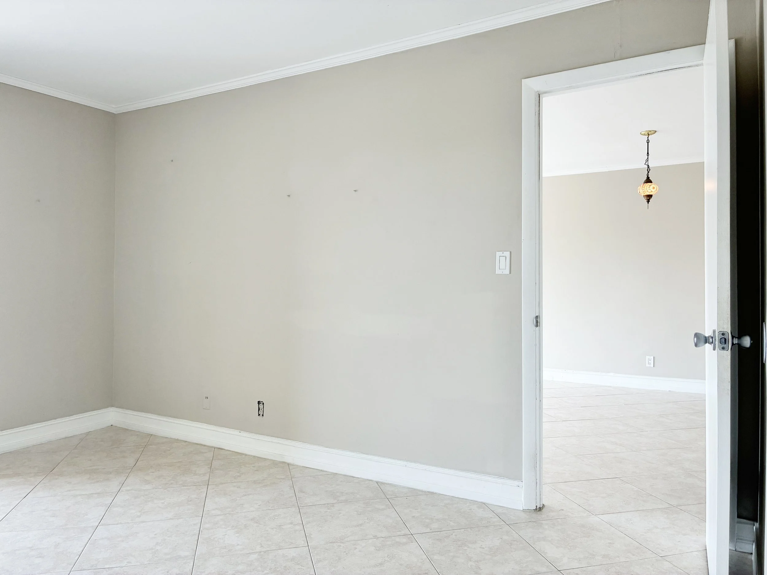 42-Master Bedroom.jpg