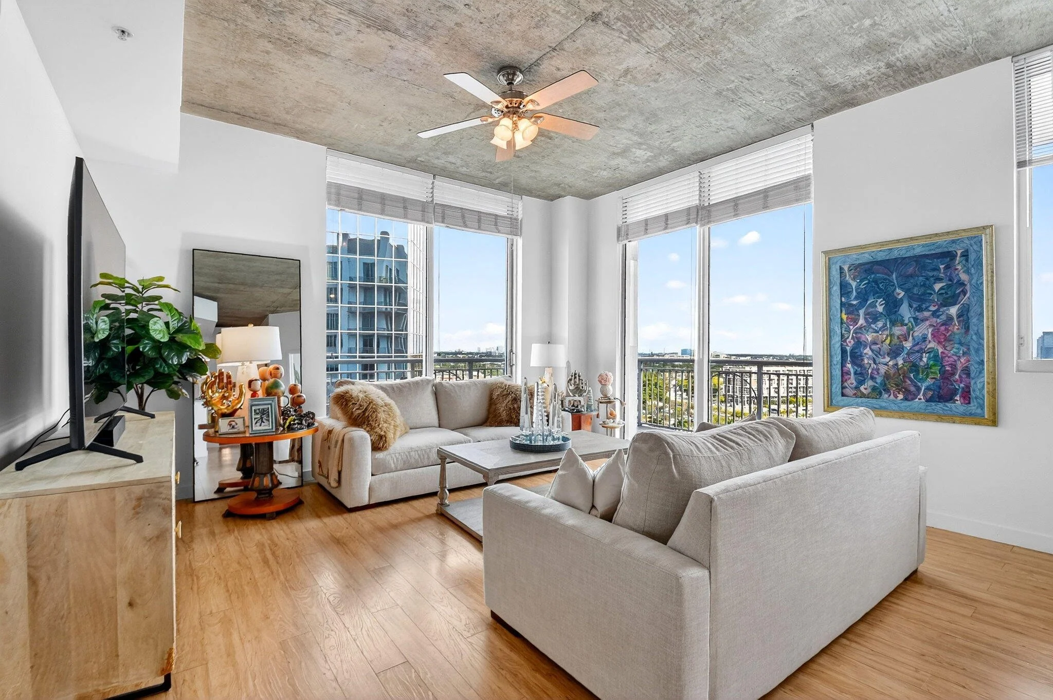 3-Livingroom Condo West Palm Beach.jpg