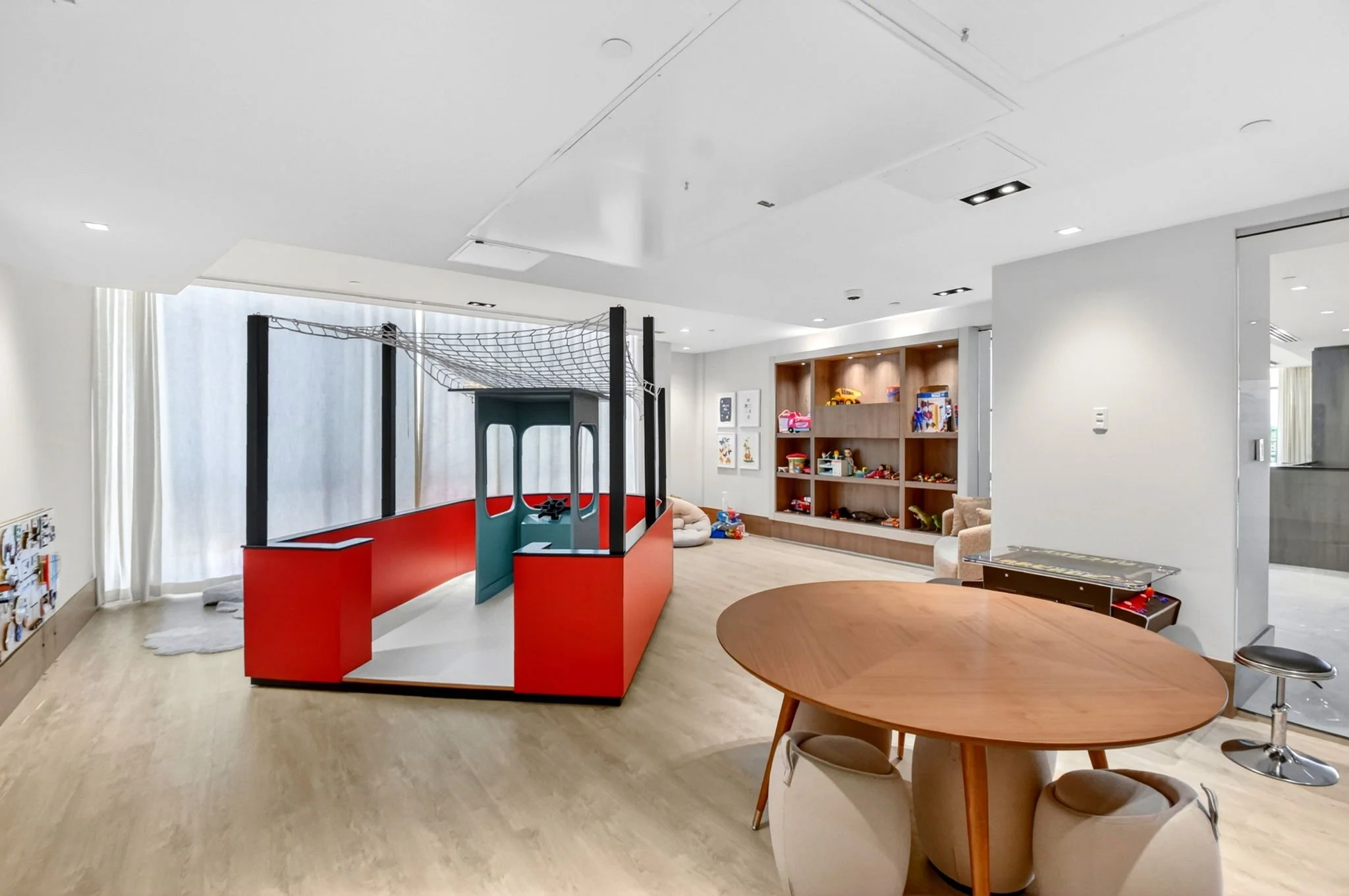 150-Amenities fifth floor childrens game room.jpg
