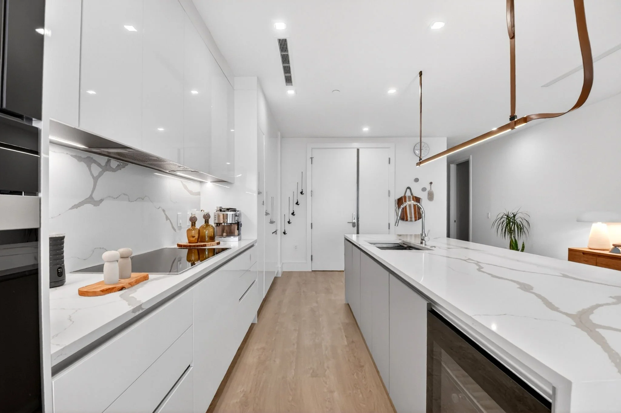 15-Open kitchen.jpg