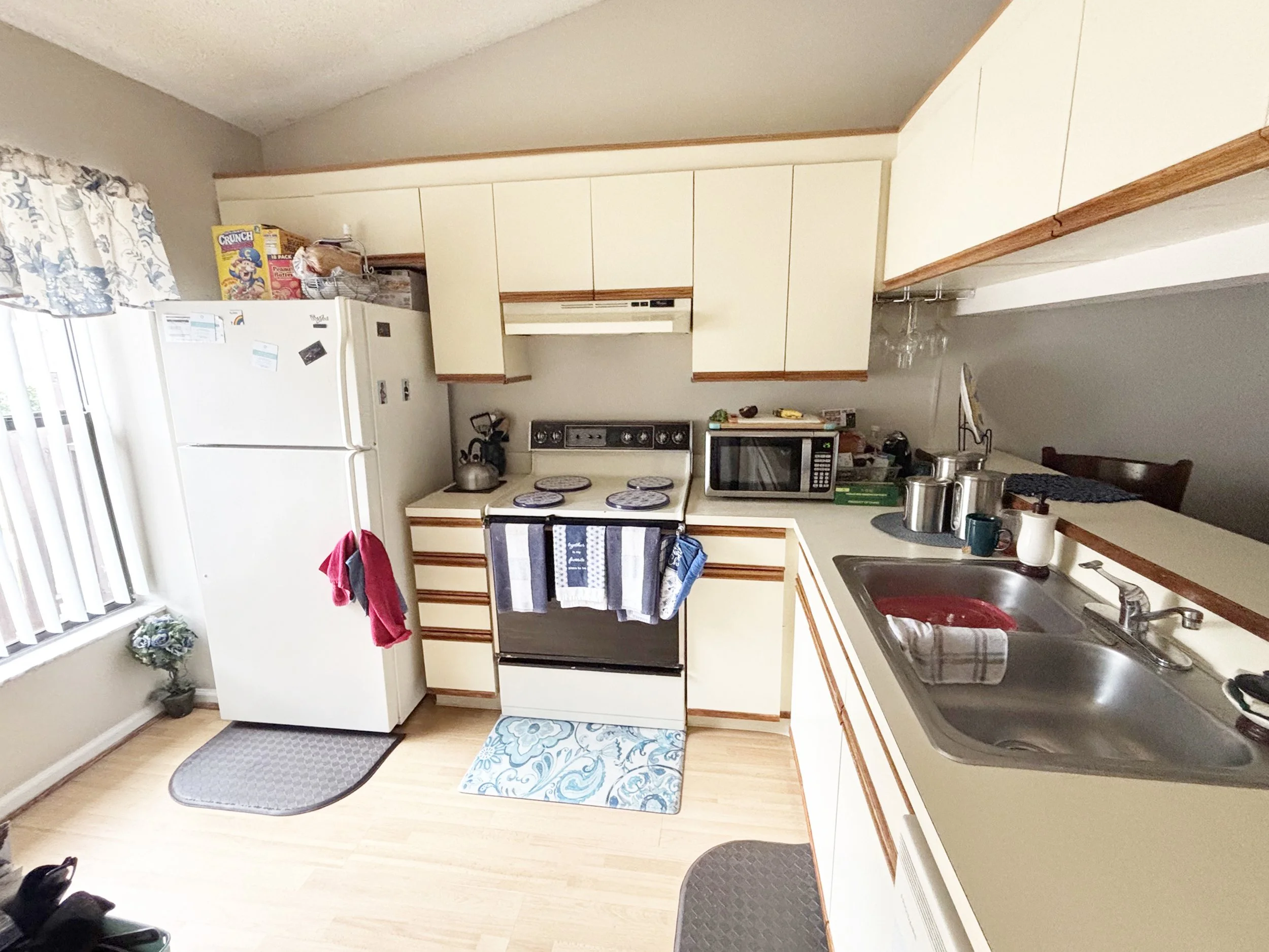29-Kitchen.jpg