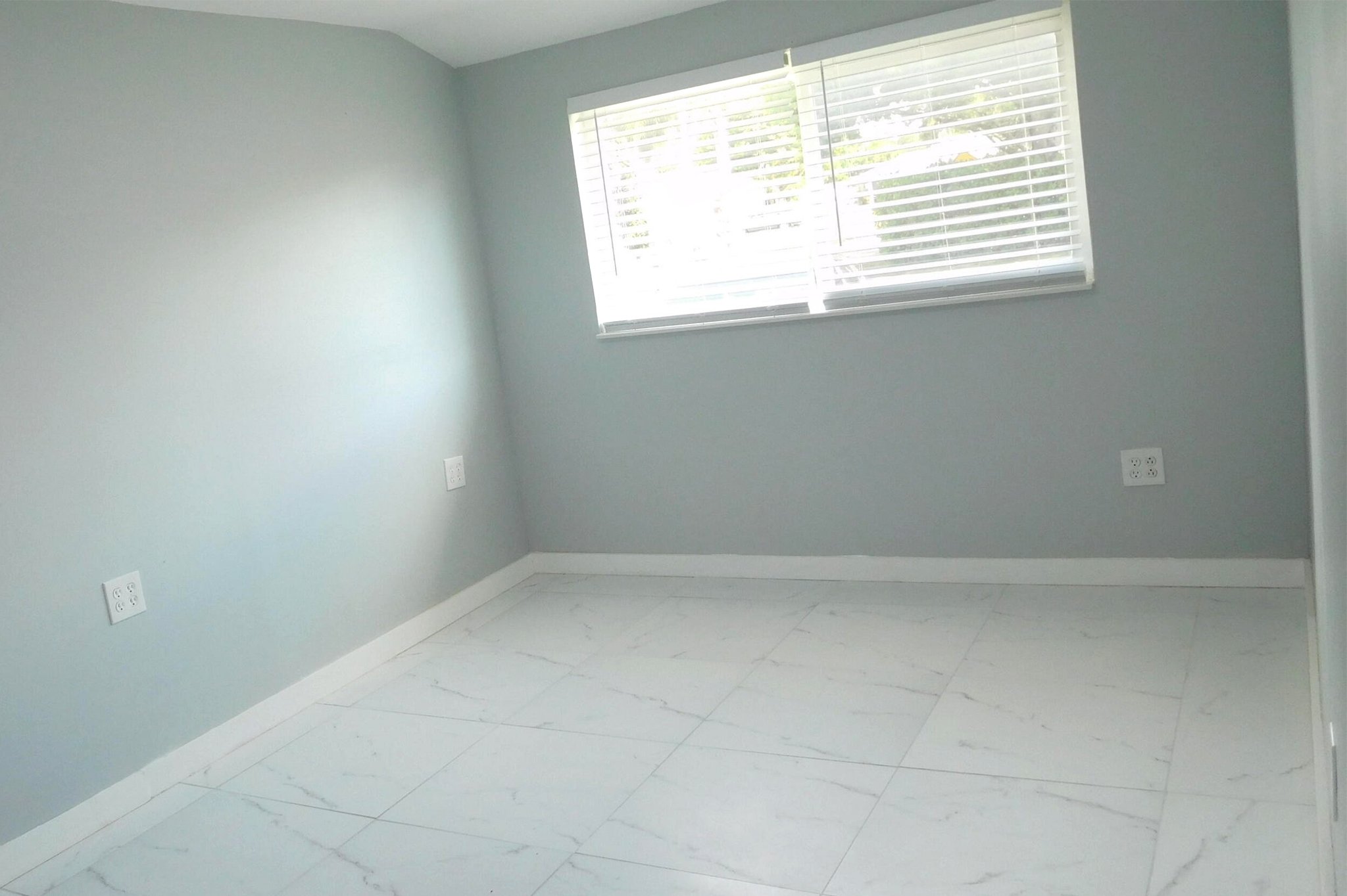 8-Master Bedroom.jpg