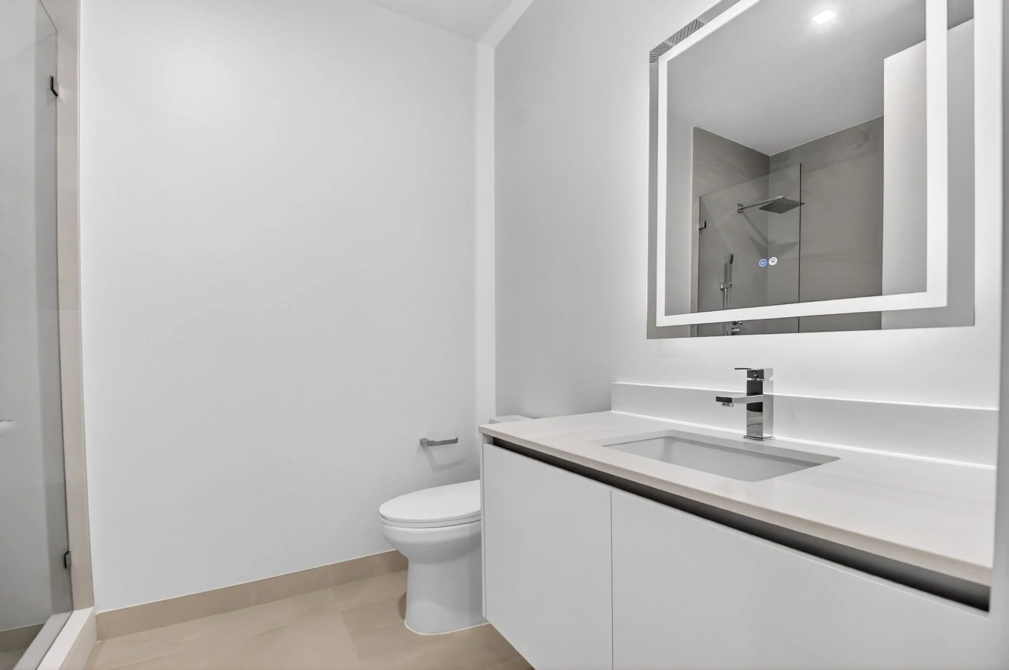 69-Third bedroom en suite bathroom.jpg