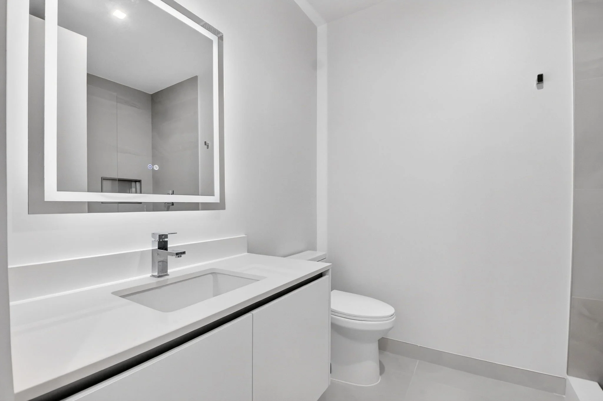 55-Second full bathroom.jpg
