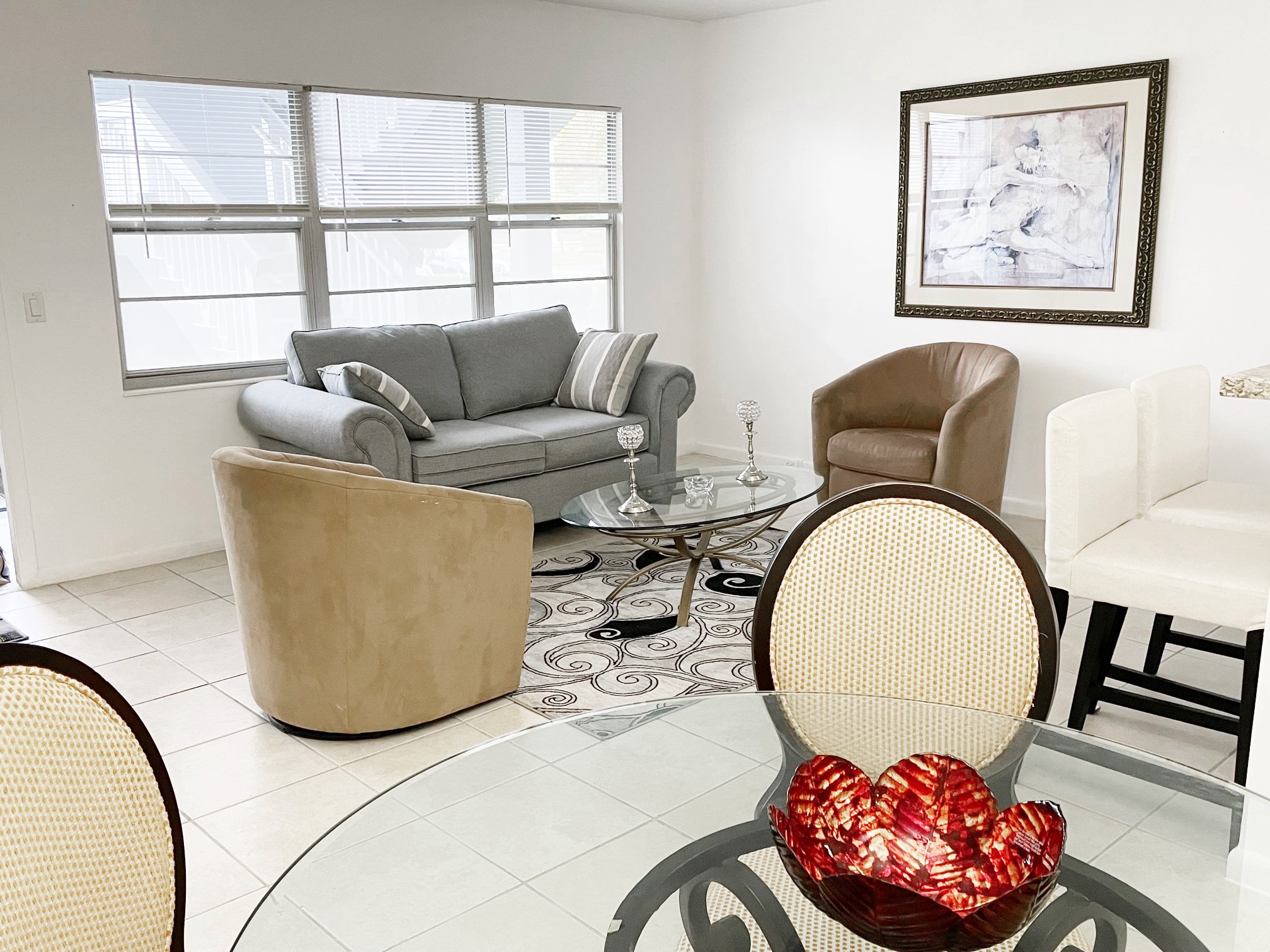 4-Living Room and Dining Room.jpg