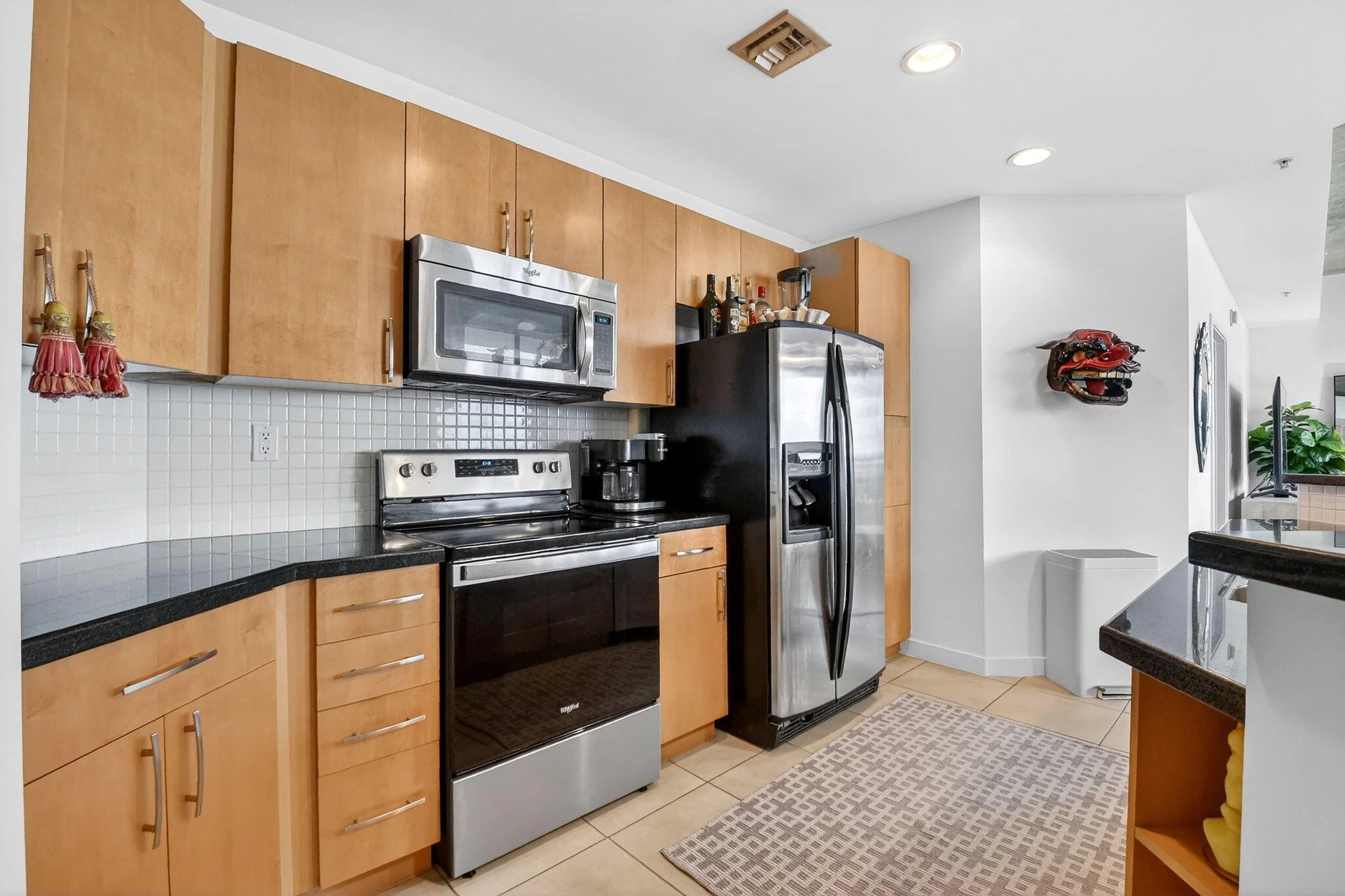 9-Kitchen Condo West Palm Beach.jpg