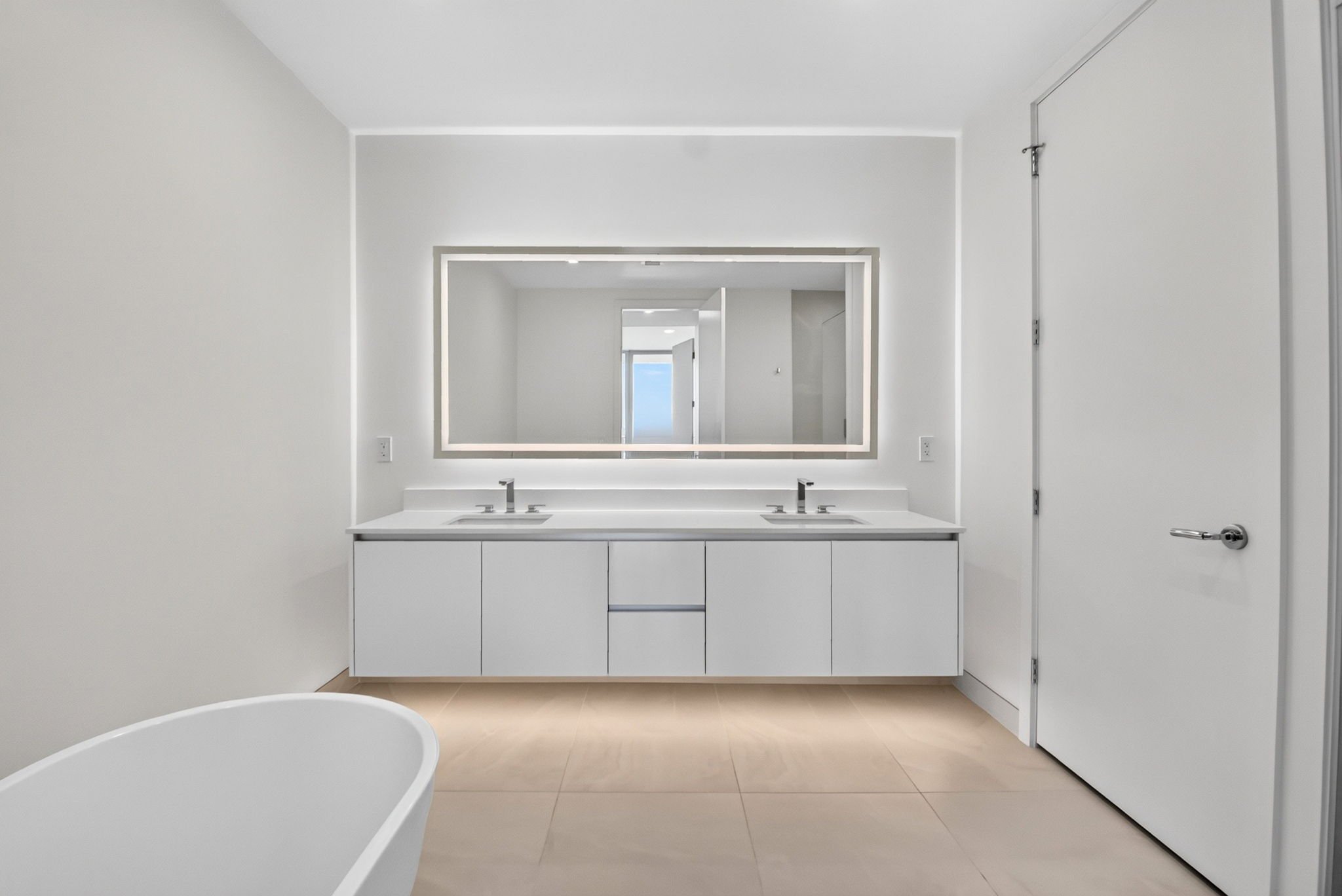 76-Master Bathroom-220 Lake Shore Dr 1511.jpg