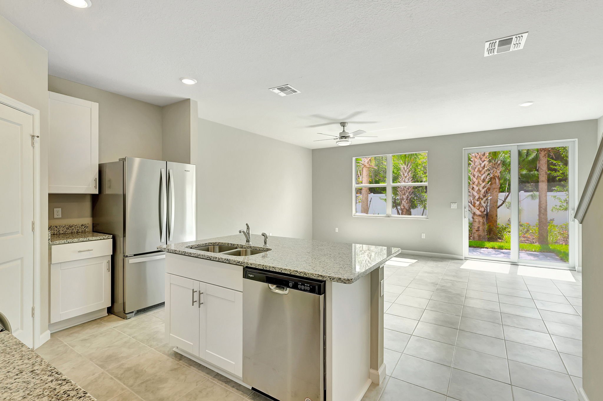 6-Open Kitchen.jpg