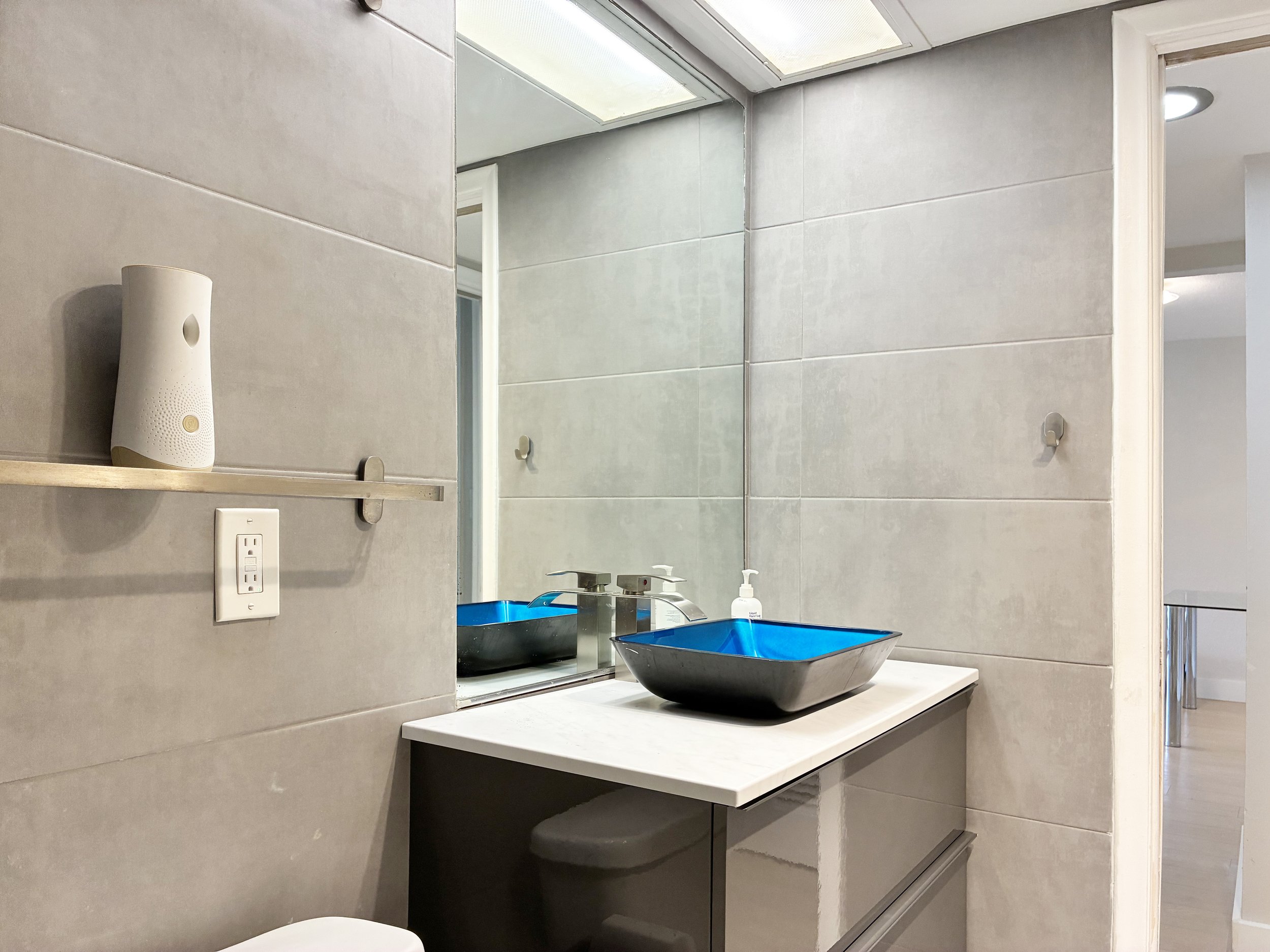 34-Second Bathroom.jpeg