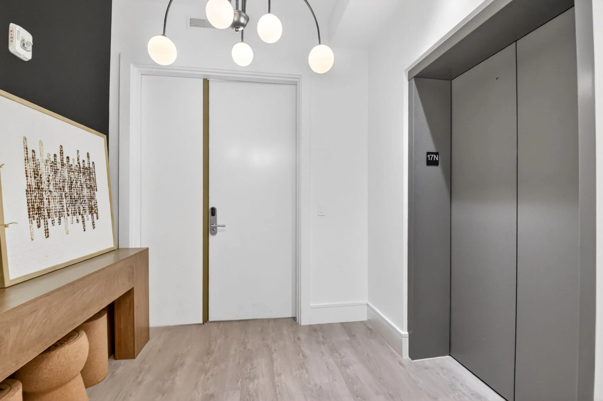 5-Private foyer.jpg