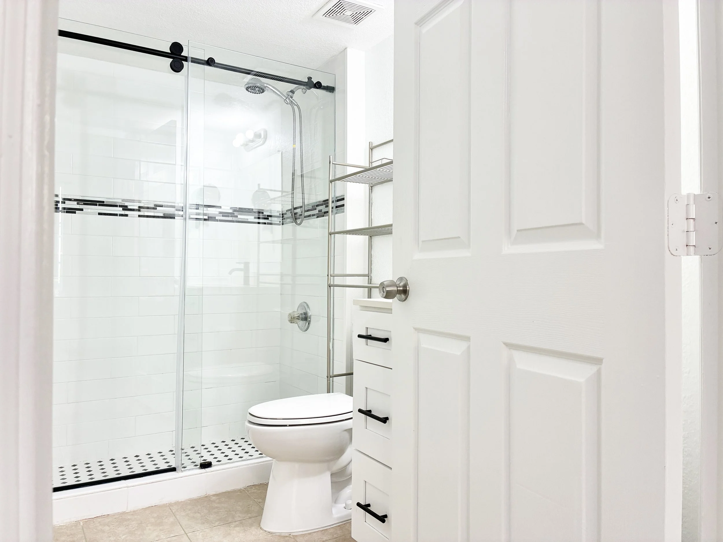 66-Master Bathroom.jpeg