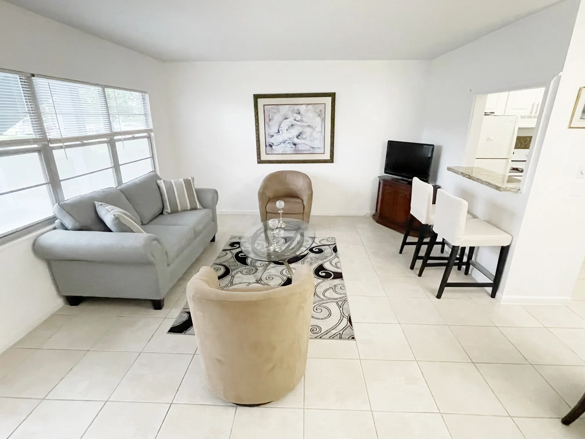 5-Living Room and Kitchen Bar.jpg