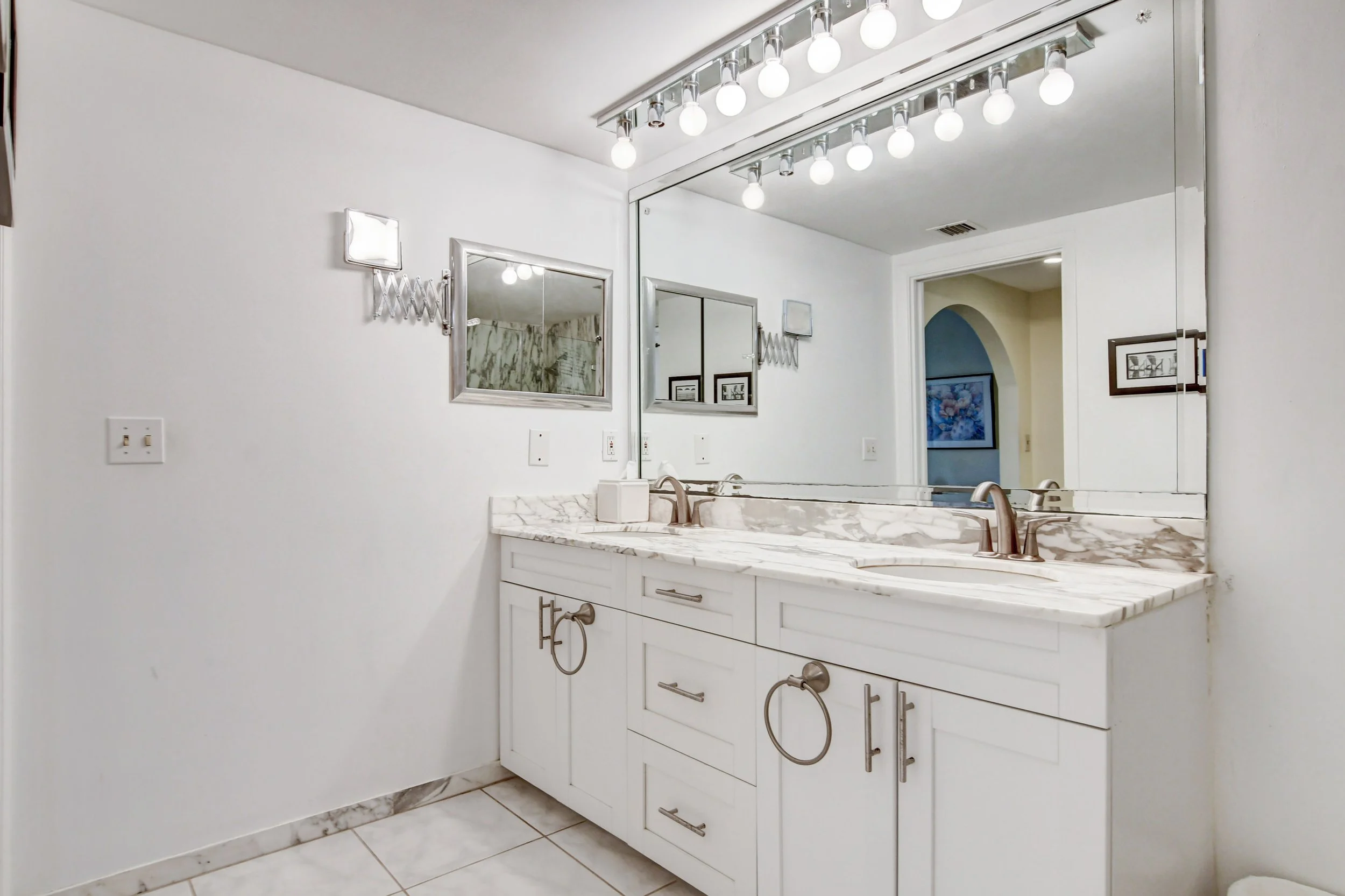 33-Condo On The Beach Palm Beach.jpeg