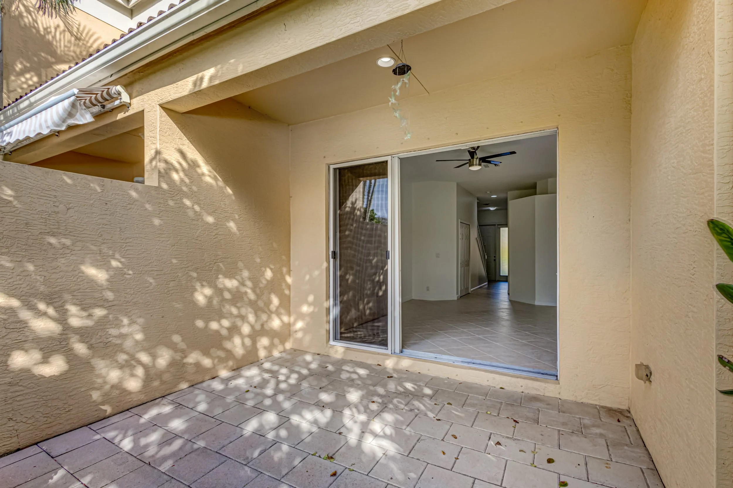 50-Covered Patio.jpg