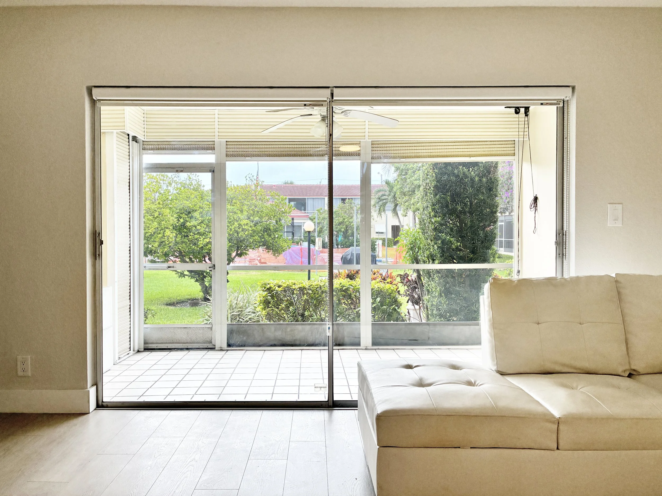 66-Living Area.jpeg