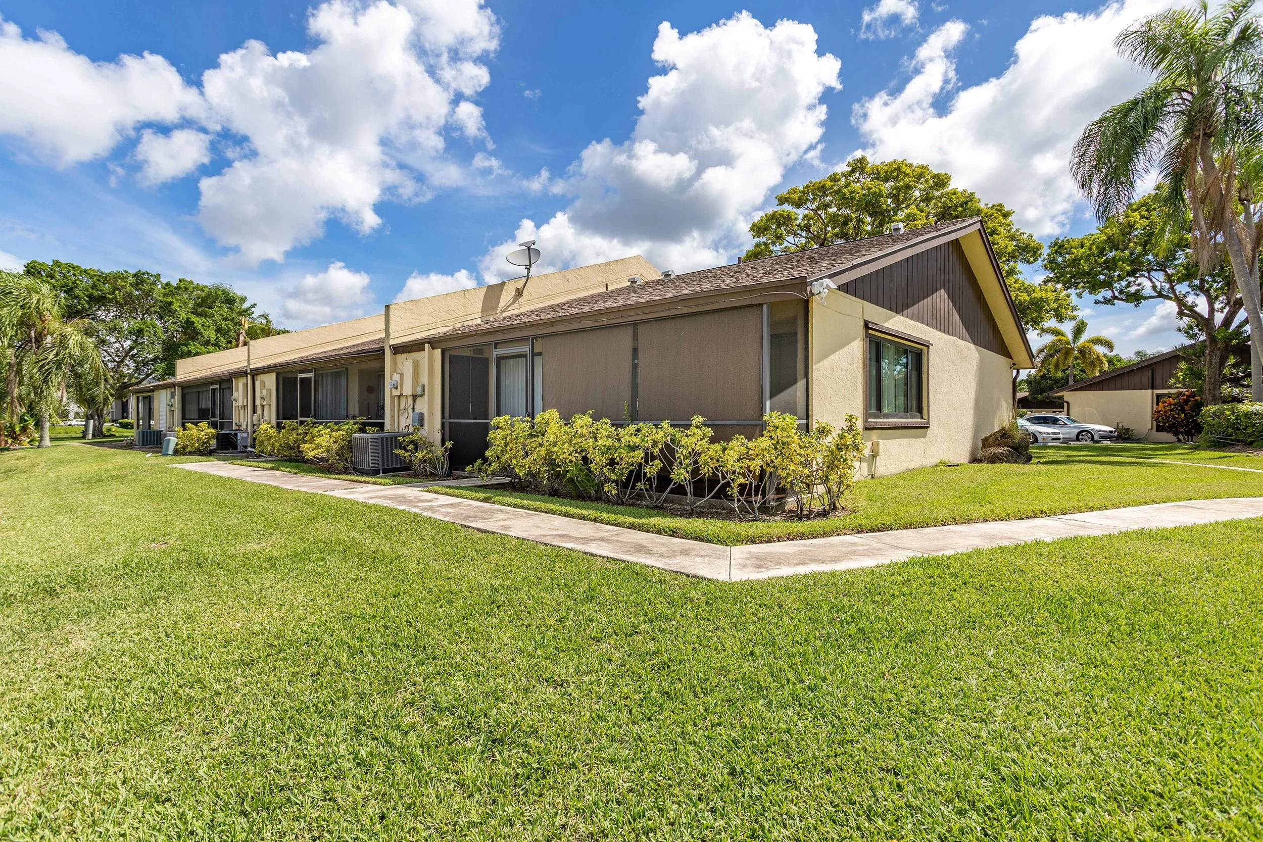 67-House Exterior.jpg