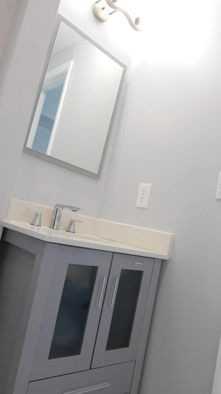 11-Master Bathroom.jpg