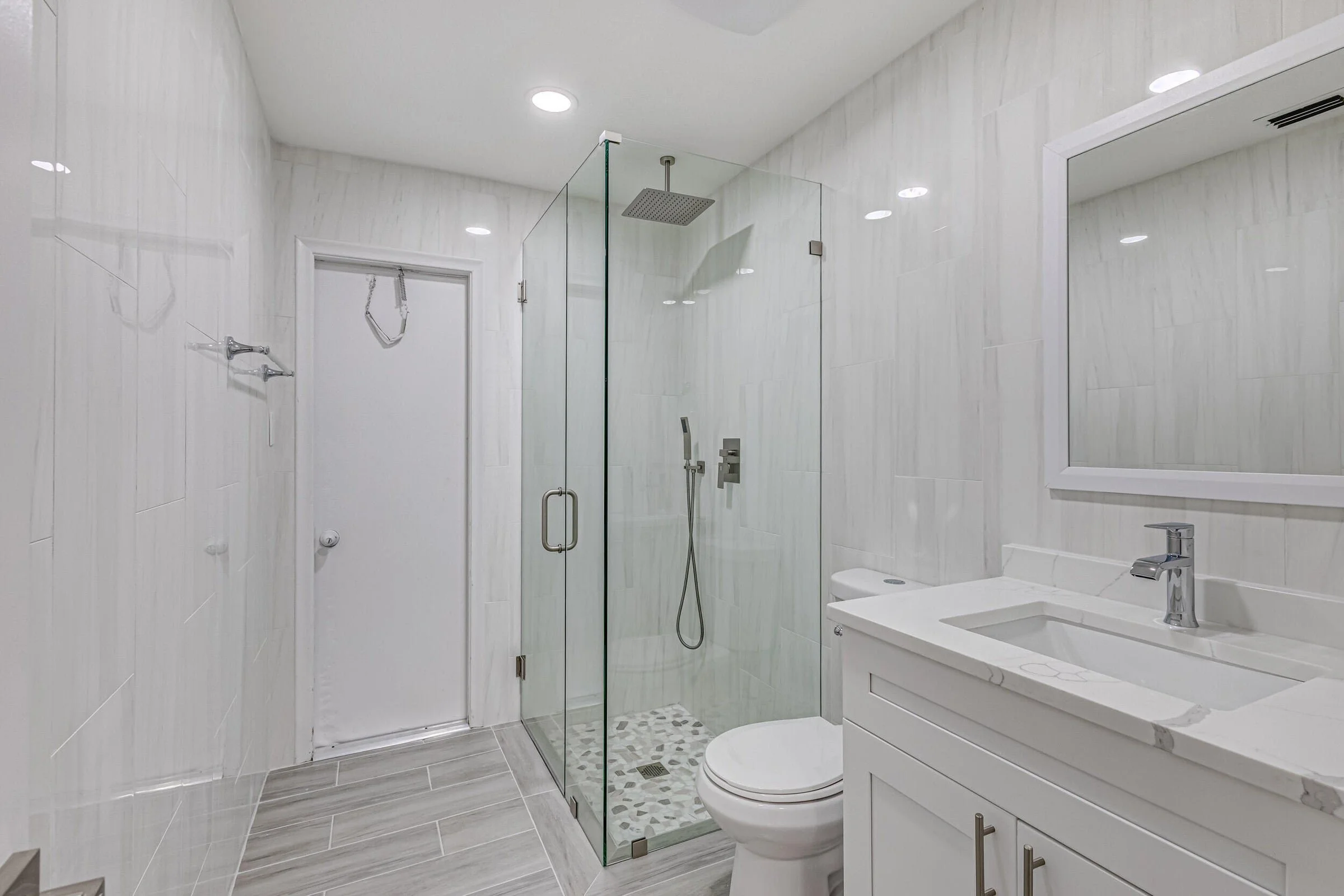 22-Second Bathroom.jpg