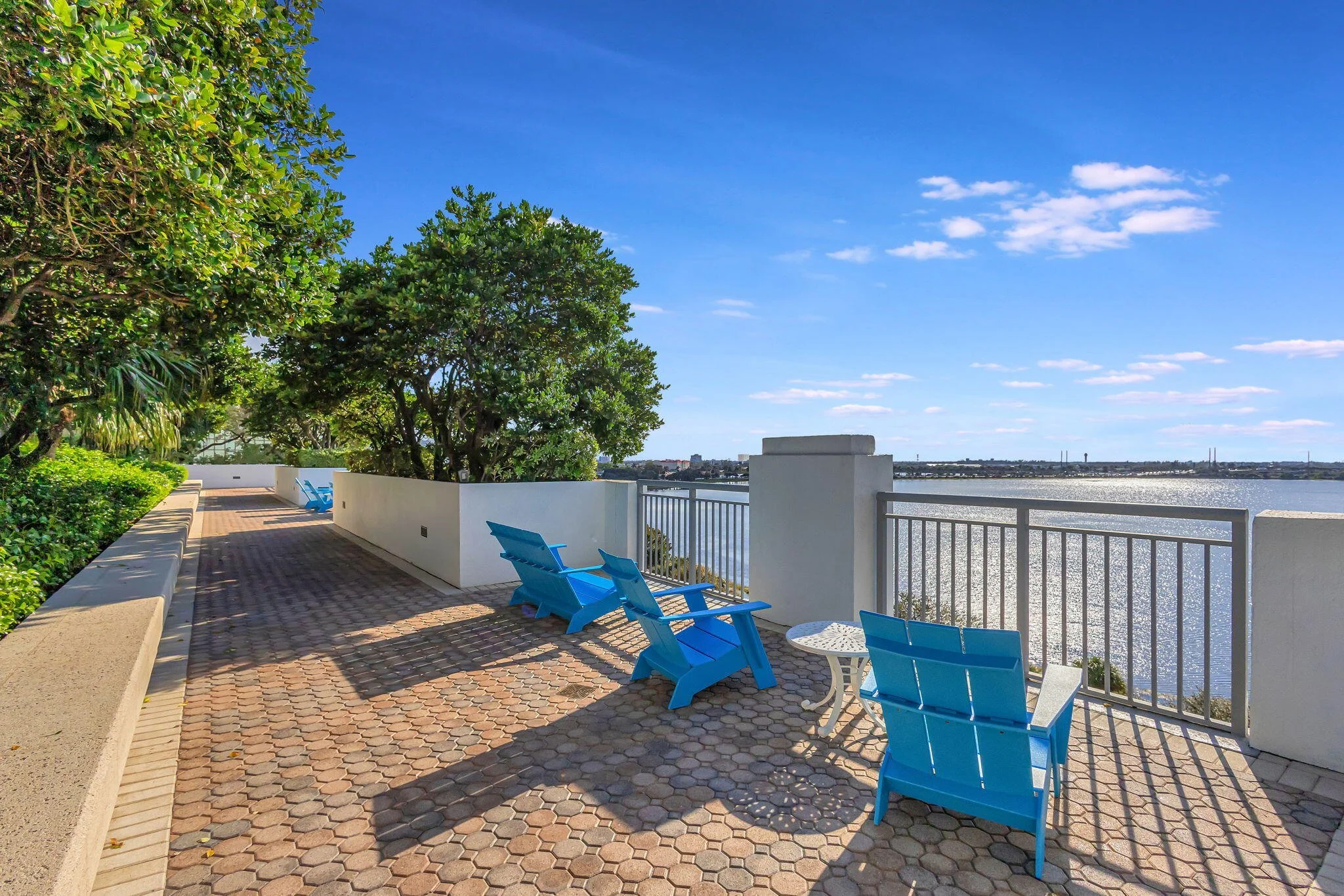 29-Waterfront Condo West Palm Beach.jpg