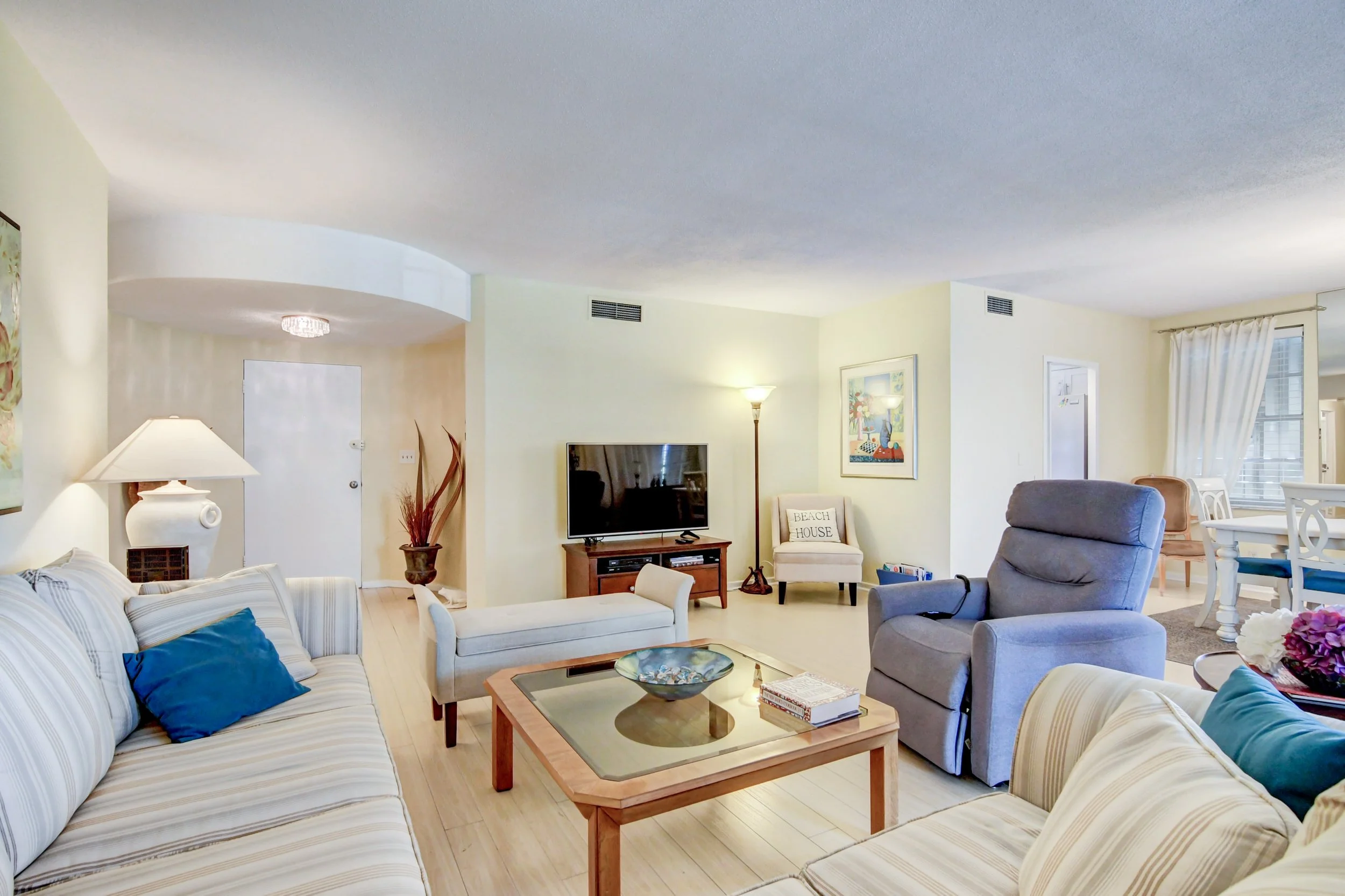 13-Beautiful Waterfront Apartment Palm Beach.jpeg