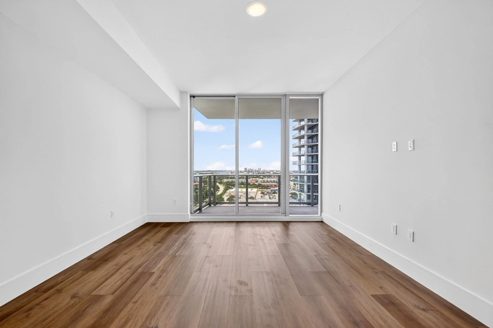66-Master Bedroom-220 Lake Shore Dr 1511.jpg
