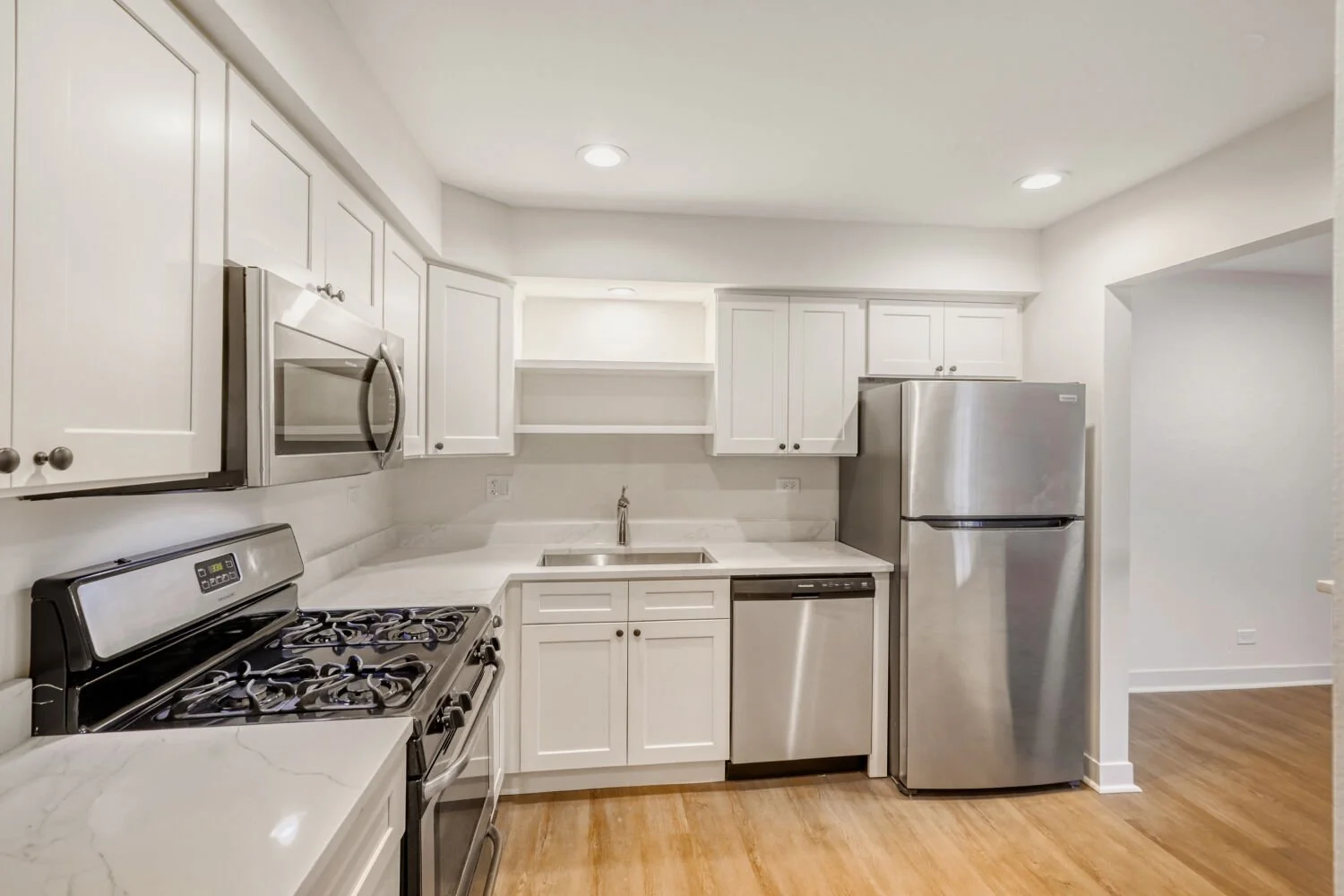 785 Pershing Ave Unit 1b - Web Quality - 008 - 06 Kitchen.jpg