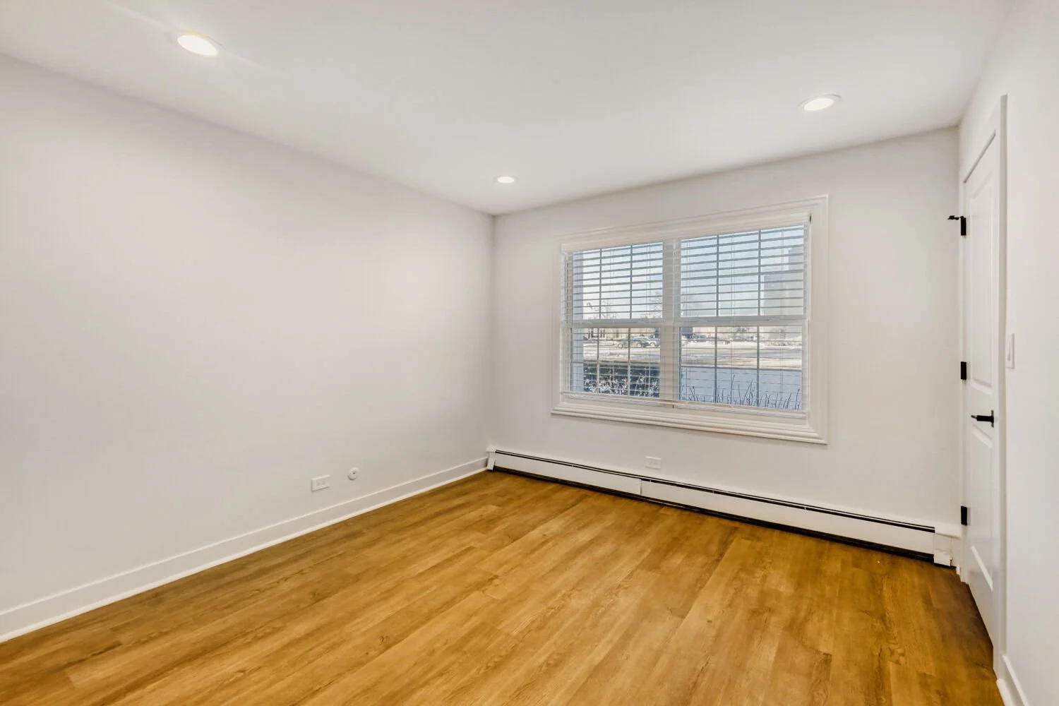 785 Pershing Ave Unit 1b - Web Quality - 009 - 07 Bedroom.jpg