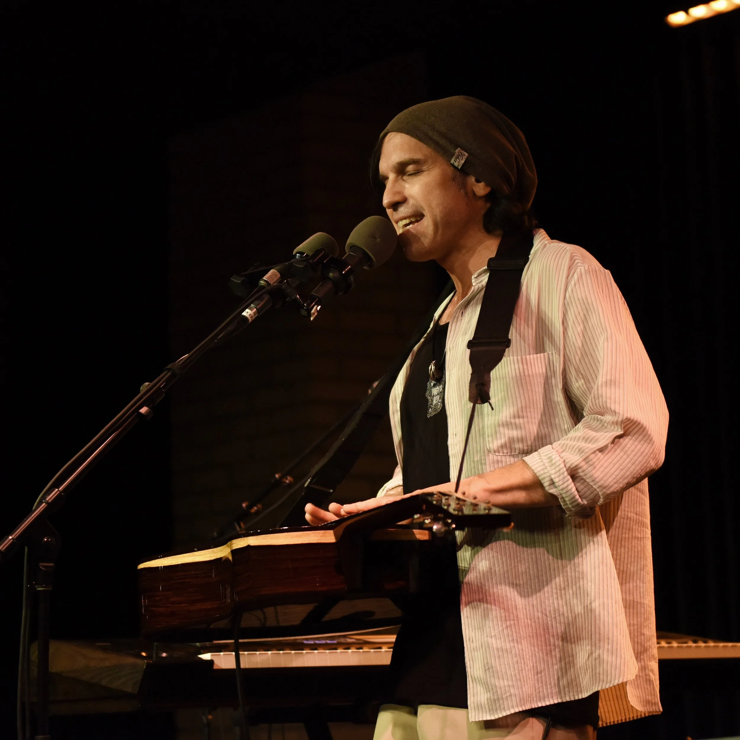 MikelParis_Live_Gtr_1_CHRISTOPHER ADAMS_MED.jpg