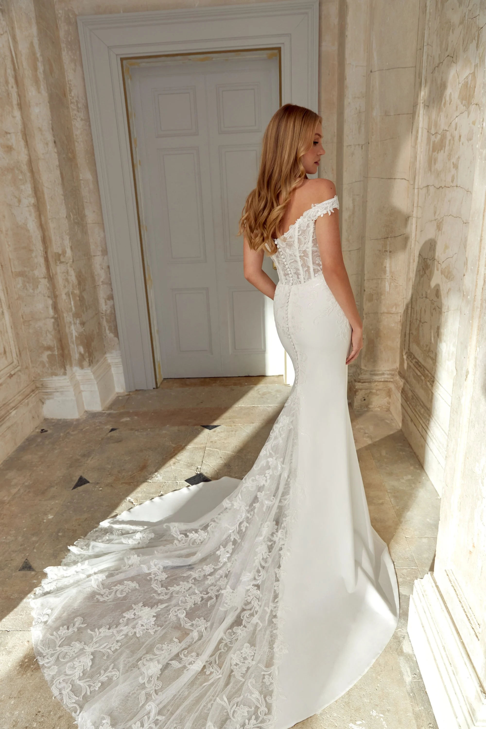 01_44540_FF_Sincerity-Bridal_93_03.jpg