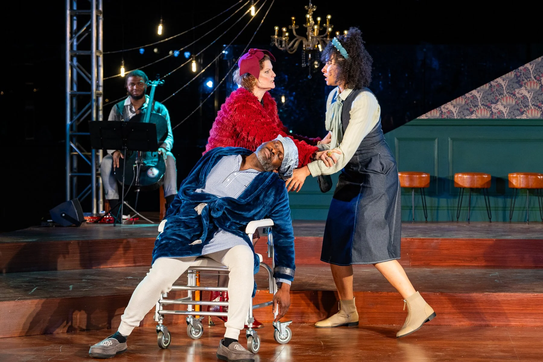 Cast of MIP's The Imaginary Invalid 1-photo by Russ Rowland.jpg