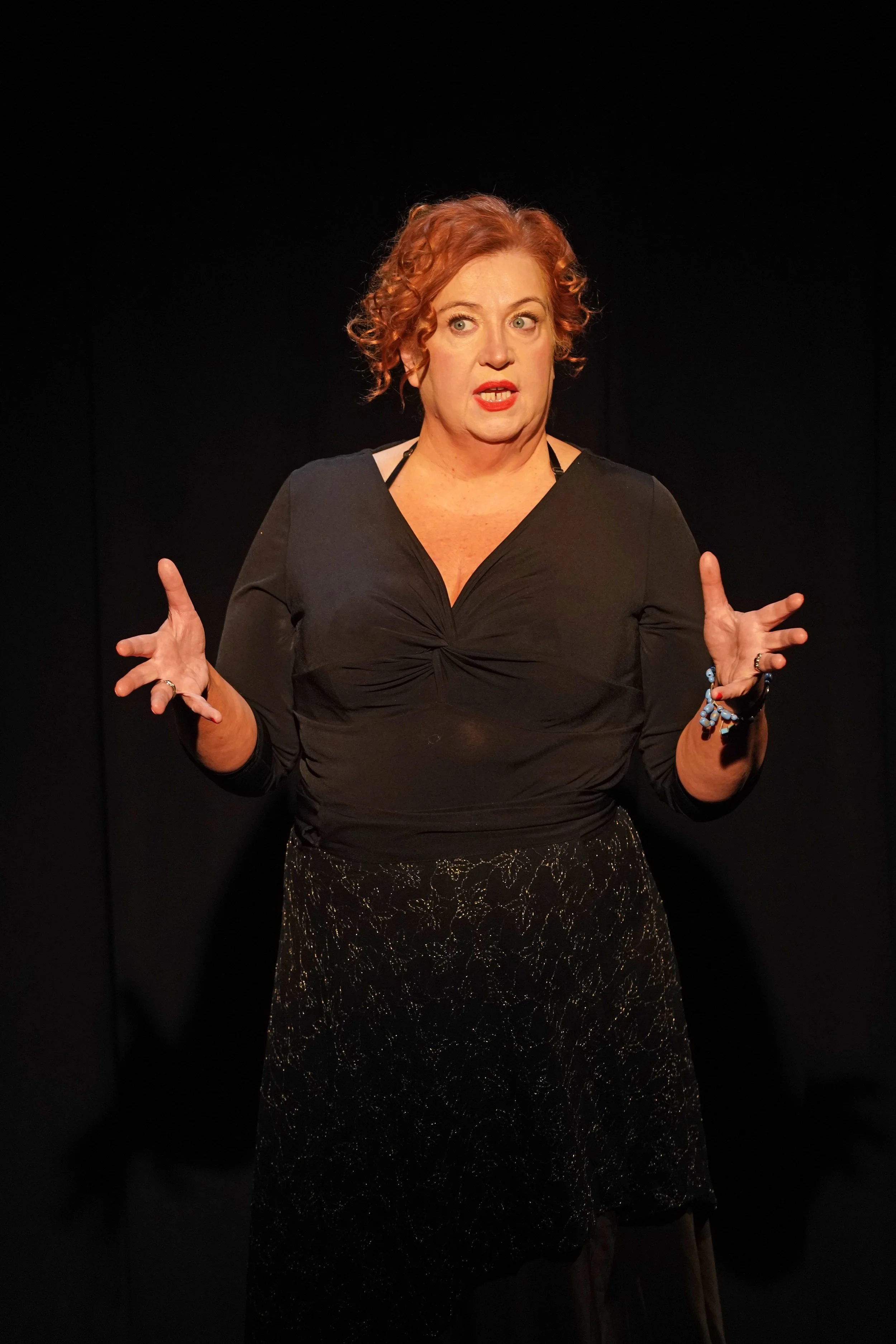 Mary Kate O Flanagan in Irish Rep's 2026 production of MAKING A SHOW OF MYSELF - Photo by Carol Rosegg (2).JPG