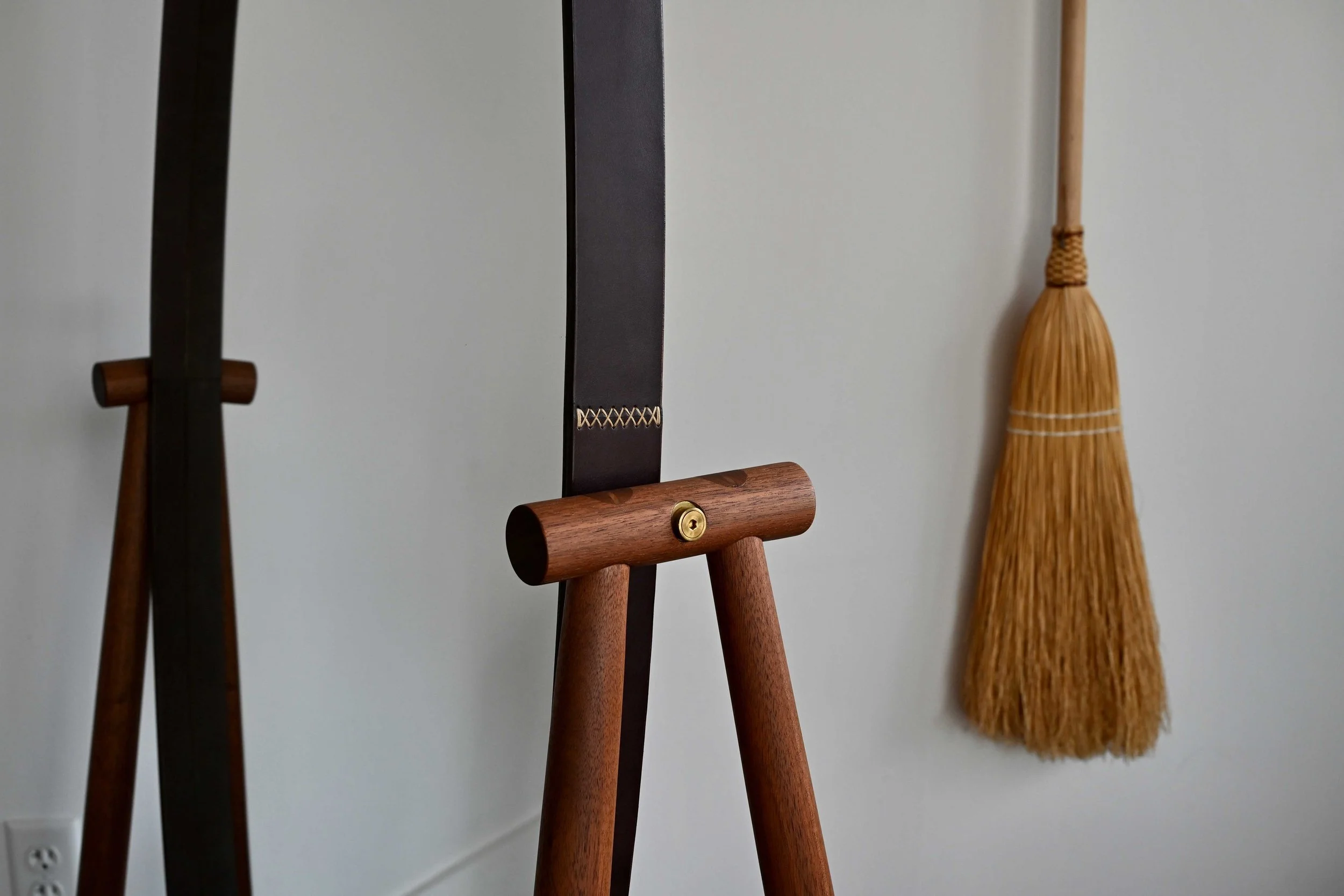 CHAMPAGNE MIRROR #2.jpg