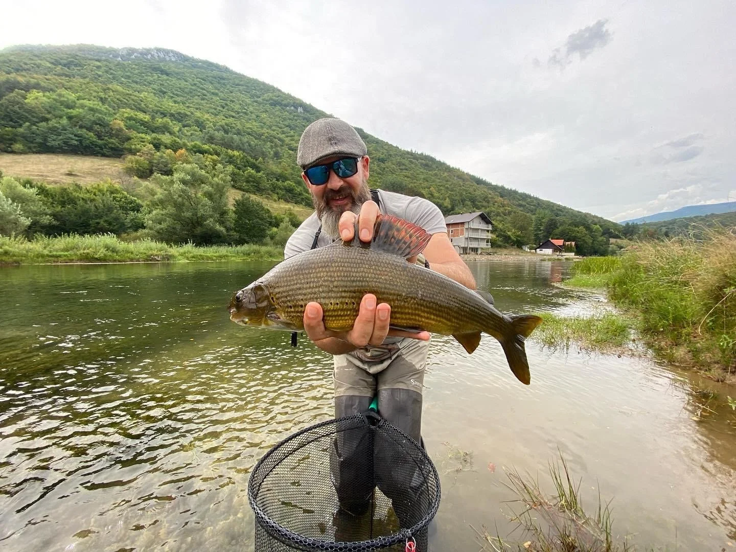 Harrfiske Bosnien fiskeresa flugfiske.jpeg