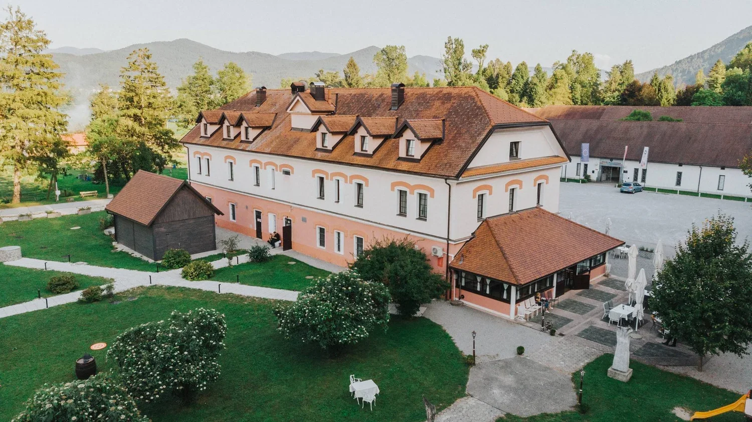 Hotellboende med närhet till fiskevatten i Slovenien