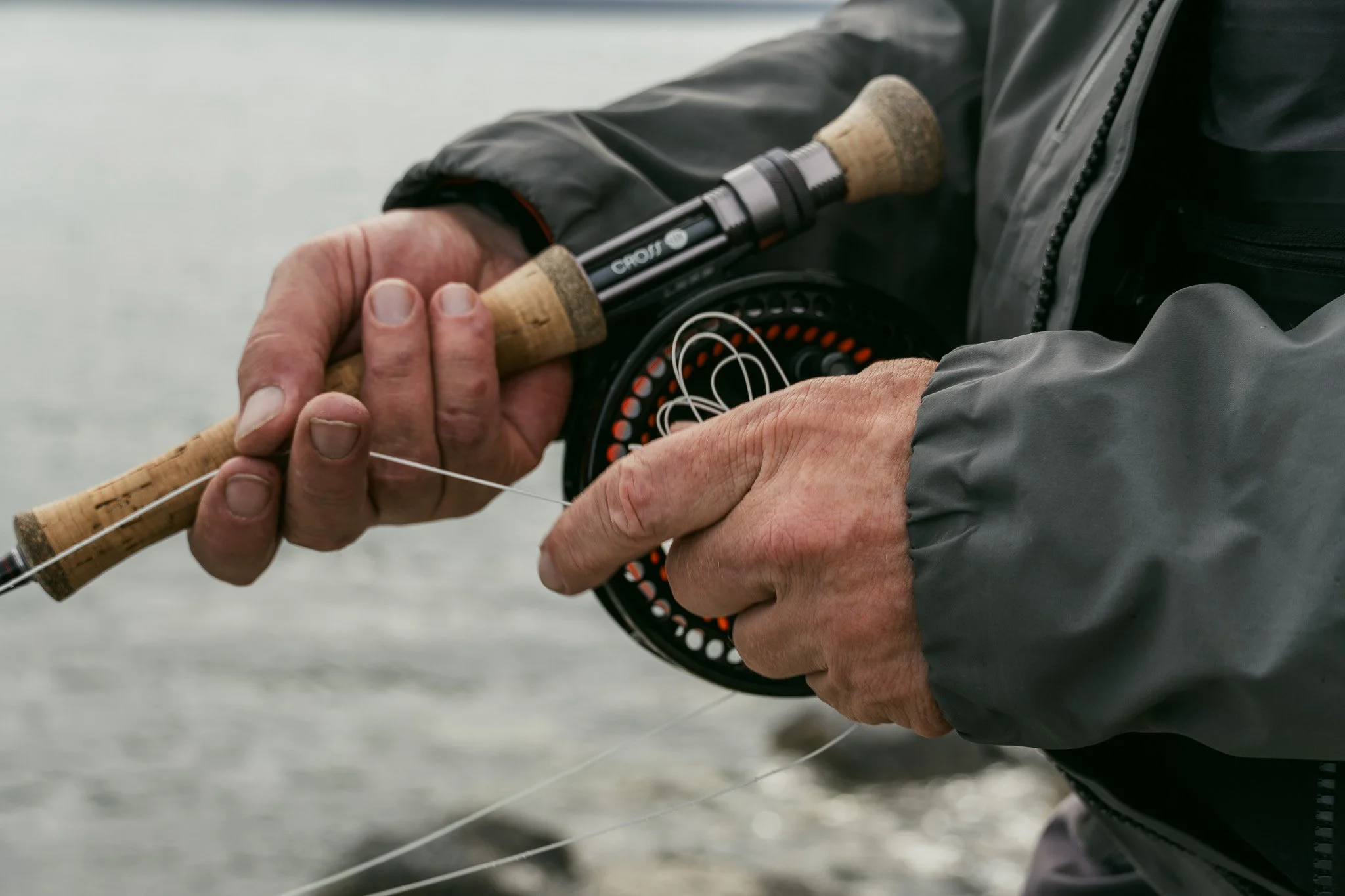 Flugfiske vid Jurassic Lake och Barrancoso River i Patagonien med Outside Travels – regnbågar i monsterstorlek och exklusivt boende på Lago Strobel Lodge.