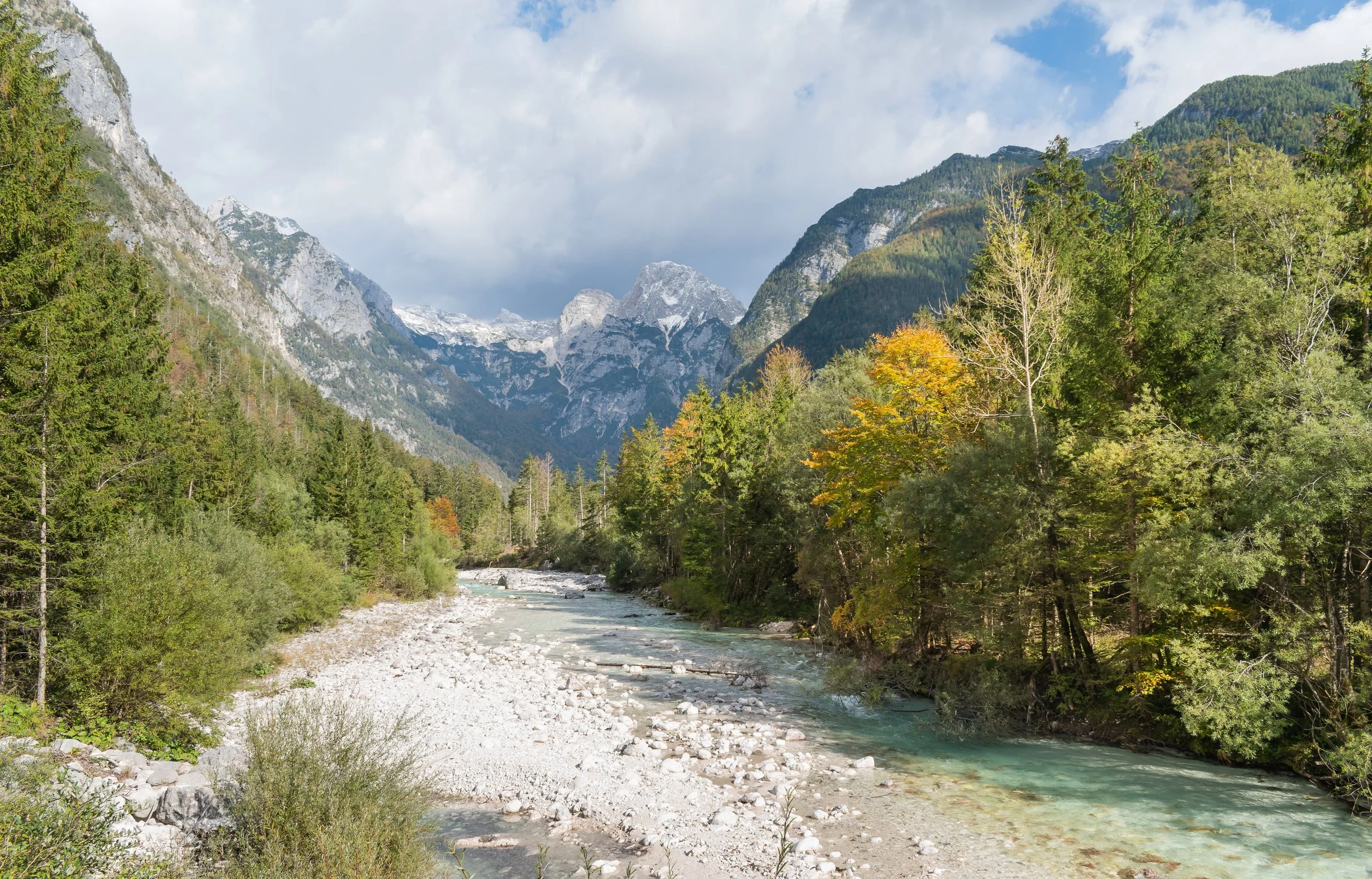 Soca river slovenia.jpg
