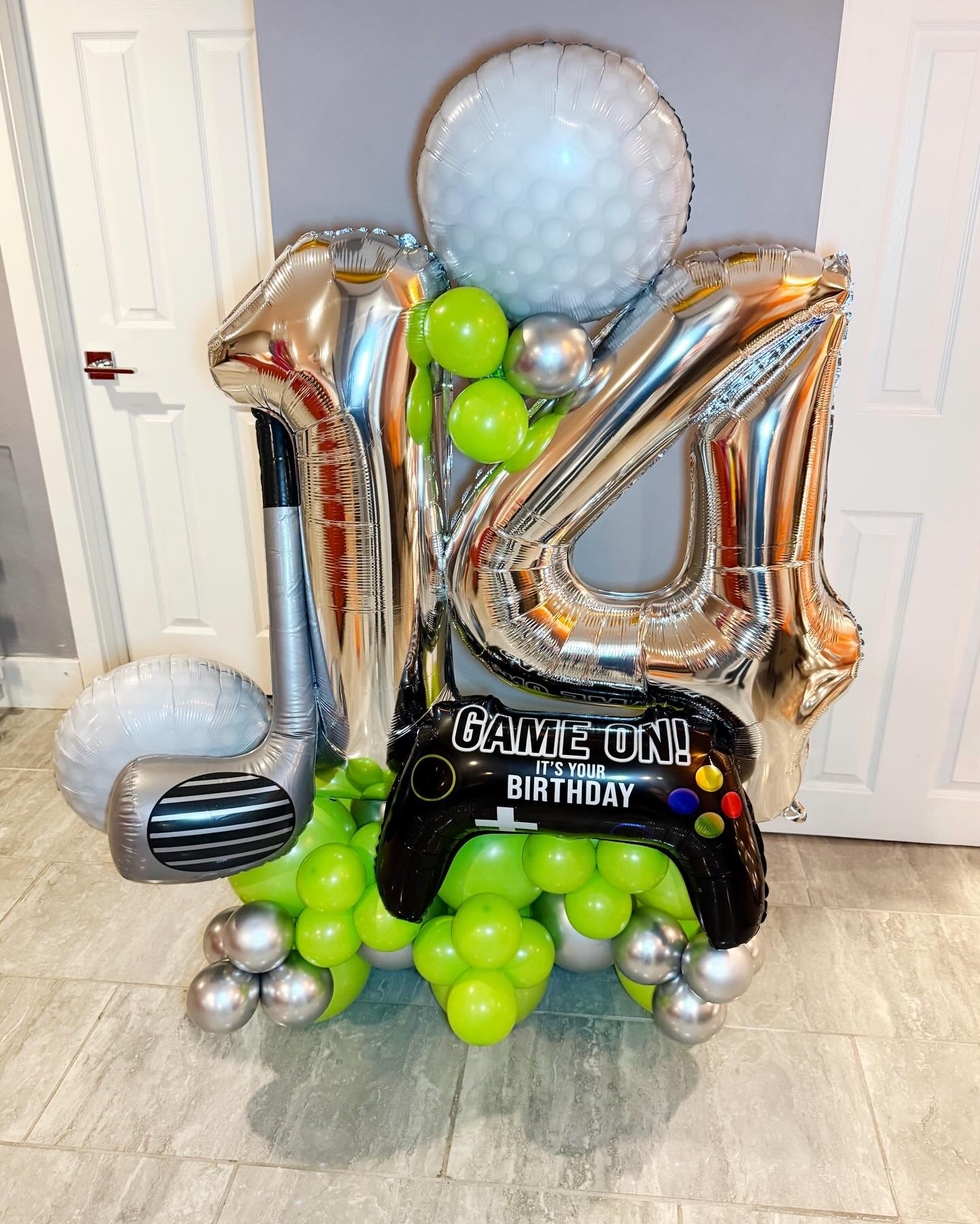 Game on, it&rsquo;s your birthday ⛳️🎮

From the course to the console, this custom birthday bomb brings both worlds together for the ultimate celebration 🎉 

Designed with bold details and personalized touches to make their day unforgettable.

📍 B