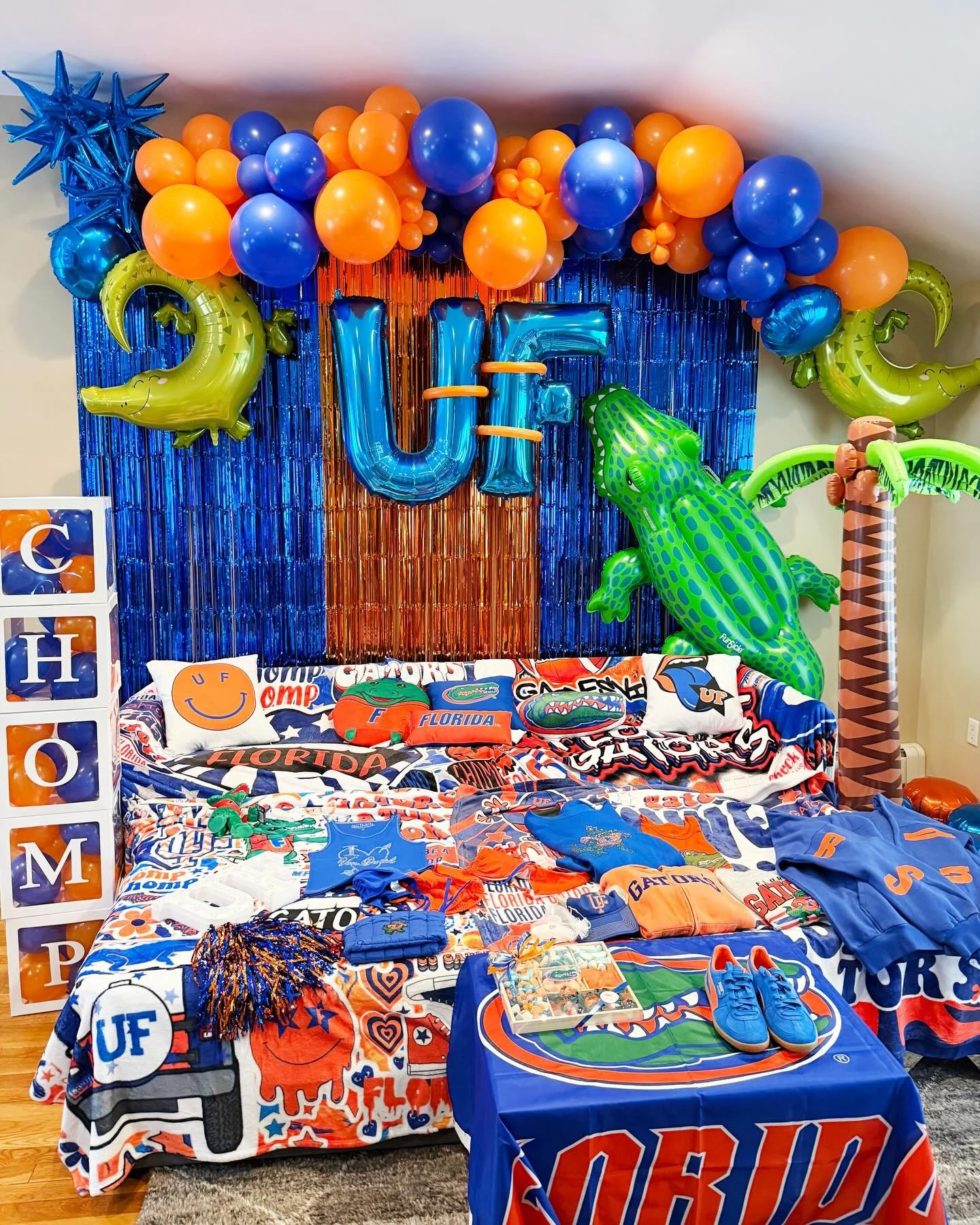 From dream school to full send 🌴🐊🧡💙

This UF bed party was all about bold colors, school spirit, and a setup that makes a statement. From the custom garland to the personalized details, every piece was designed to celebrate this next chapter in t