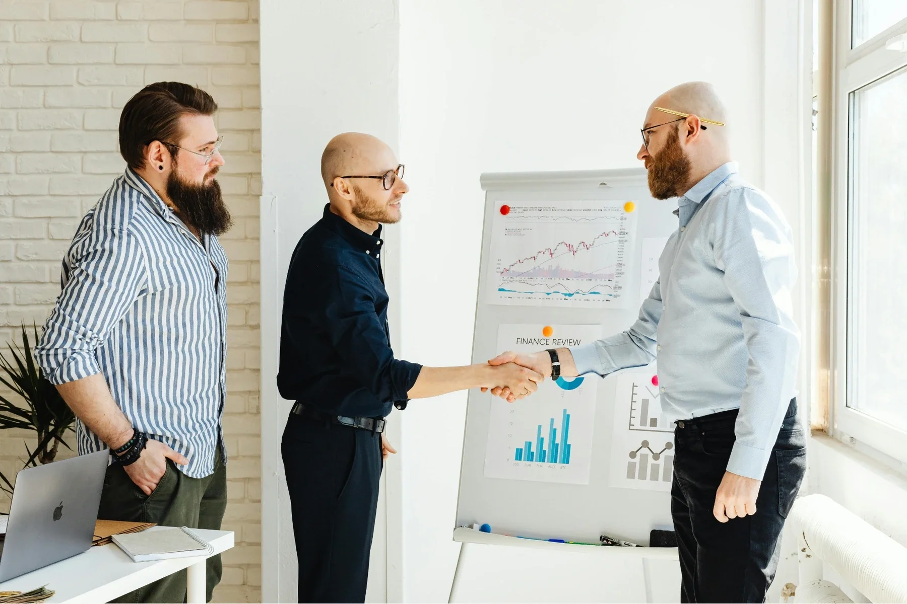 Fractional CFO Services help to get an investor