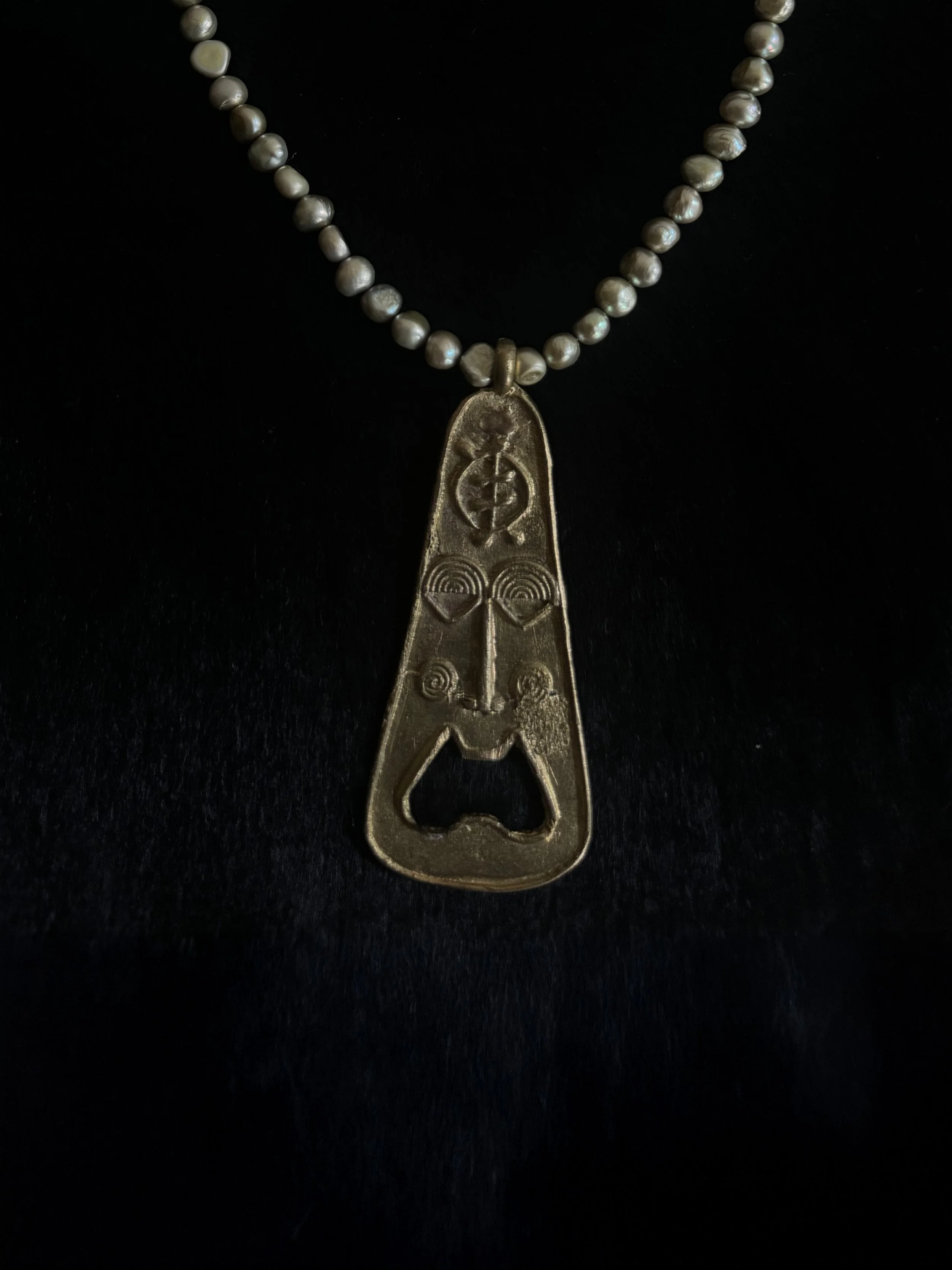 MR OPENER PP - CLOSE UP 1.jpg