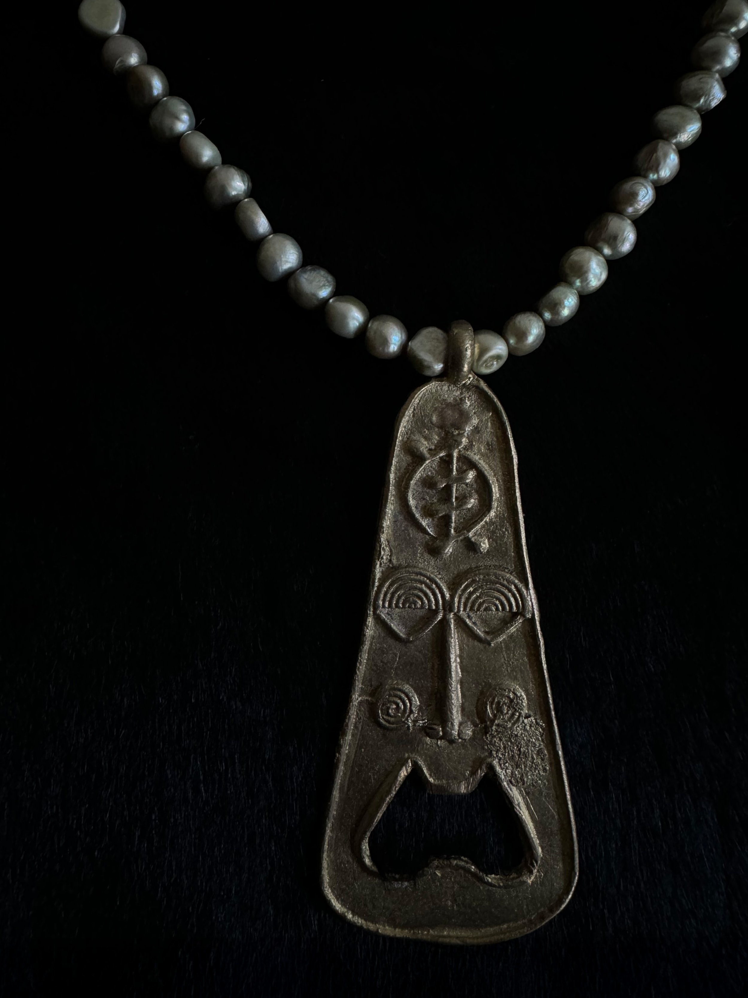 MR OPENER PP - CLOSE UP 2.jpg