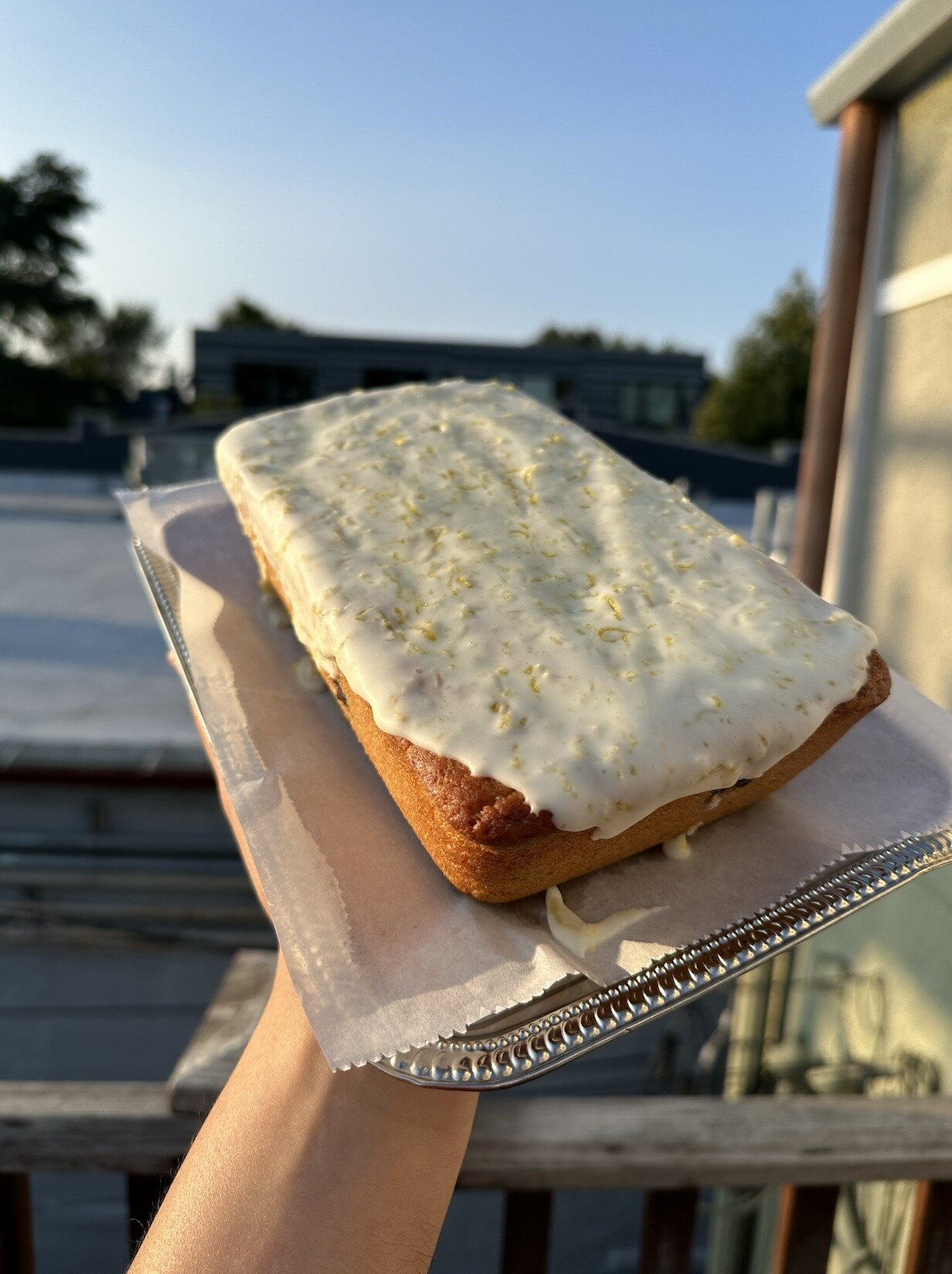 Zest up your day with a slice of sunshine! 🍋🫐 This Blueberry Lemon Cake is a burst of fresh flavors and pure delight. Who's ready to take a bite?

-

#coffee #illinoiscoffee #oakparkillinois #ShopSmall #chicagocoffeeshops #dessert #oakparkartsdistr