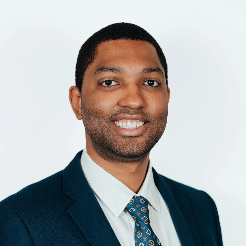 Simeon Esprit Professional Headshot Photo