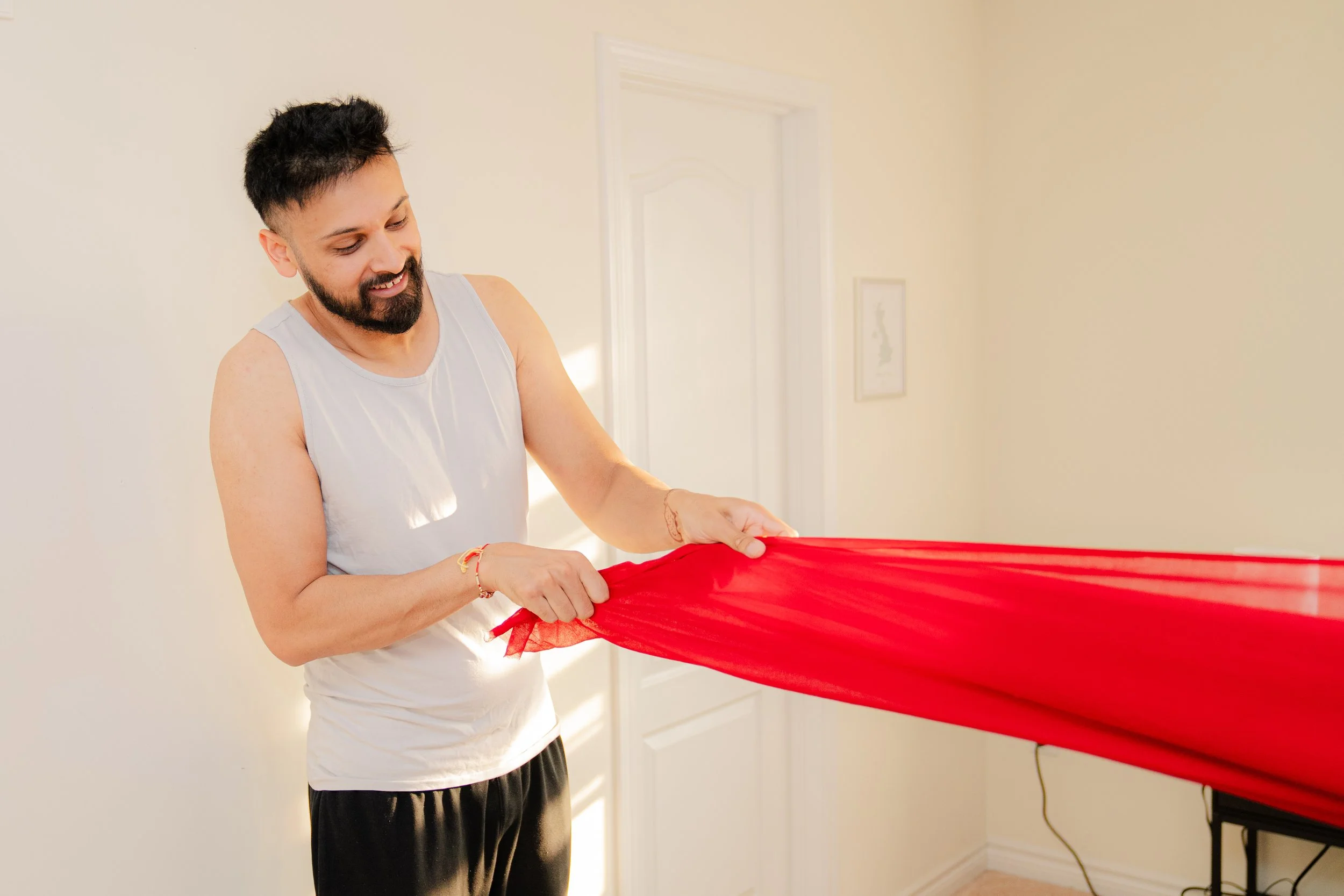 SurajGettingReady-12.jpg
