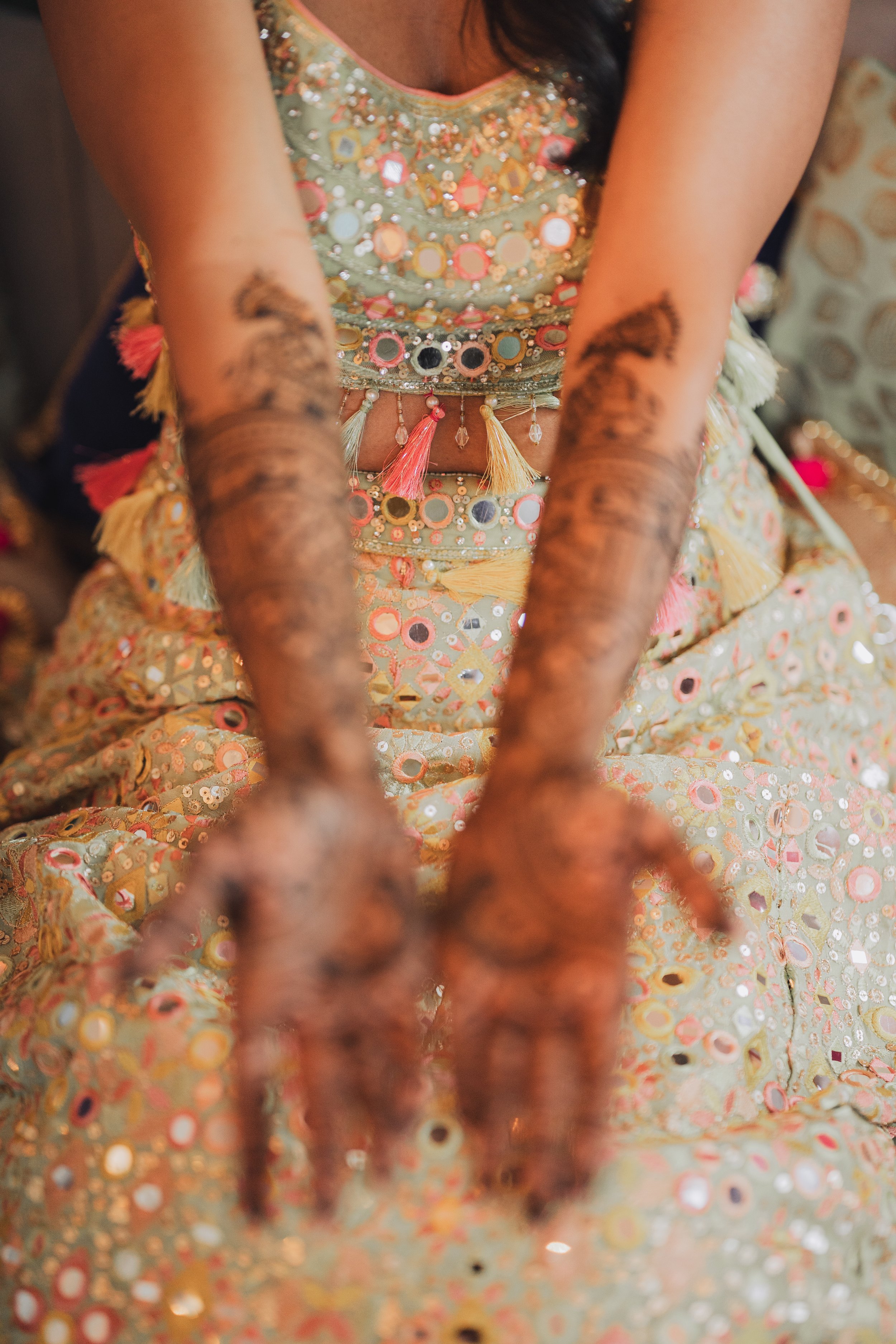 Mansi's Mehendi-106.jpg