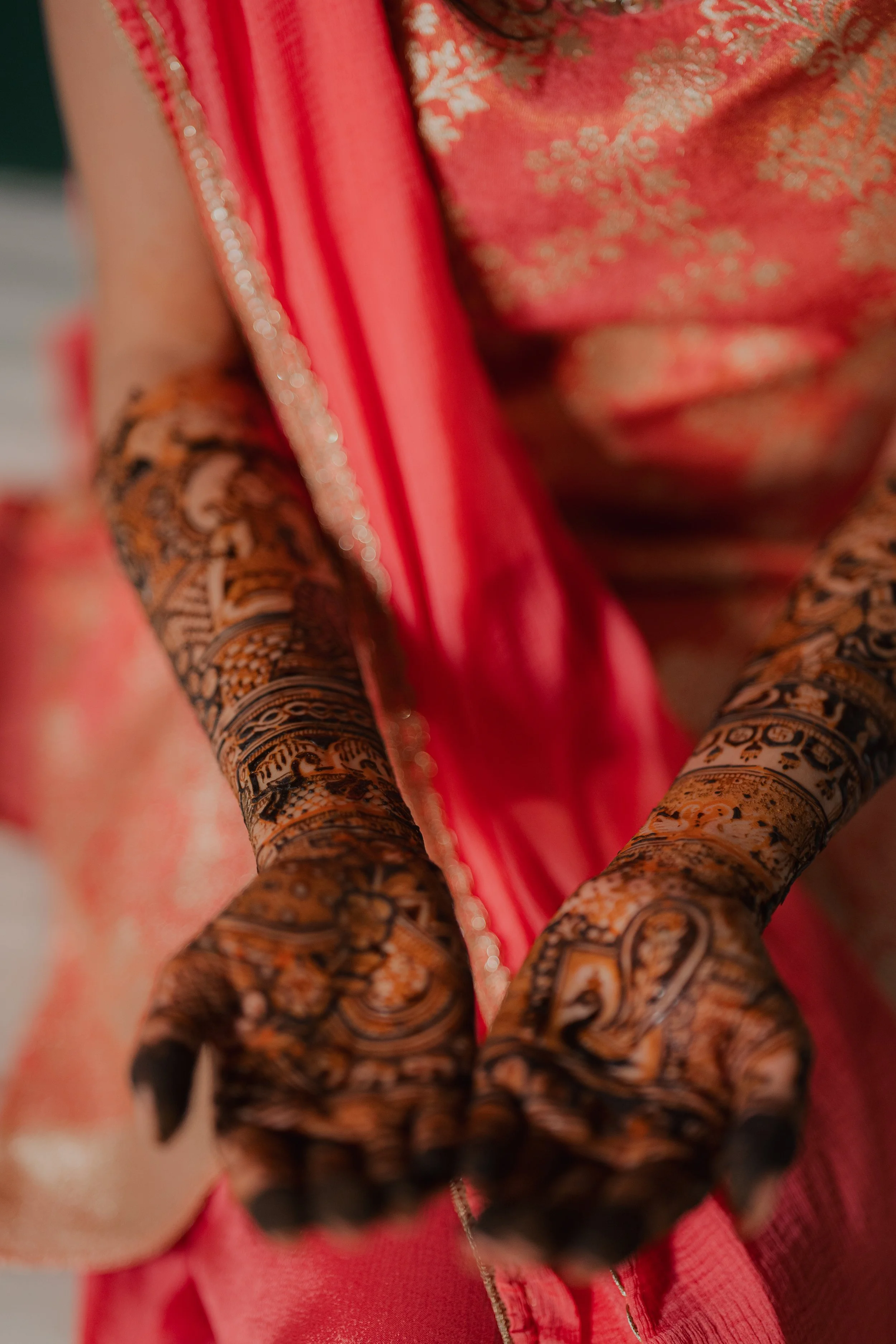 AeshaYashMehendi-377.jpg