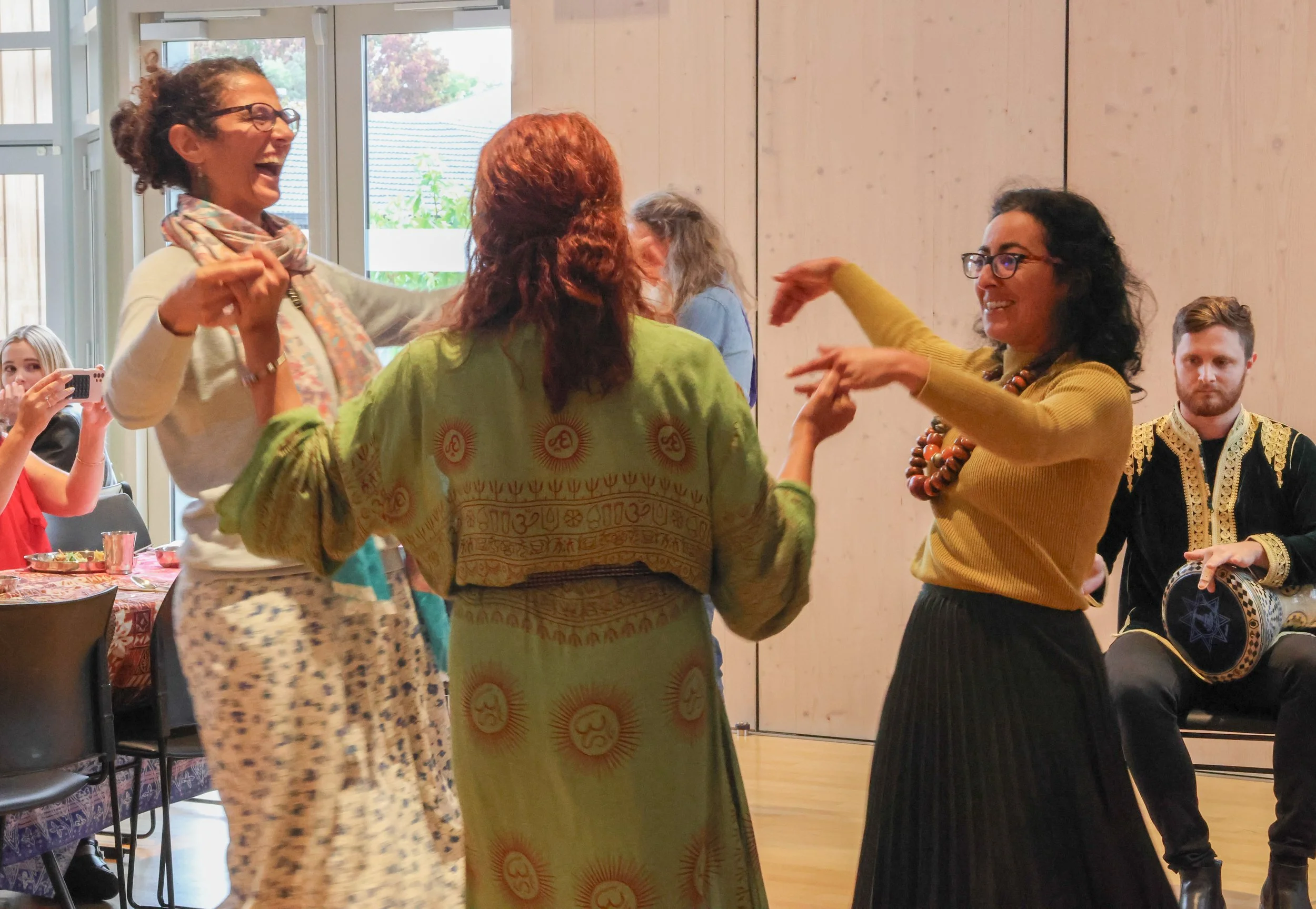 Share Kai and Kōrero - World Music Jam session