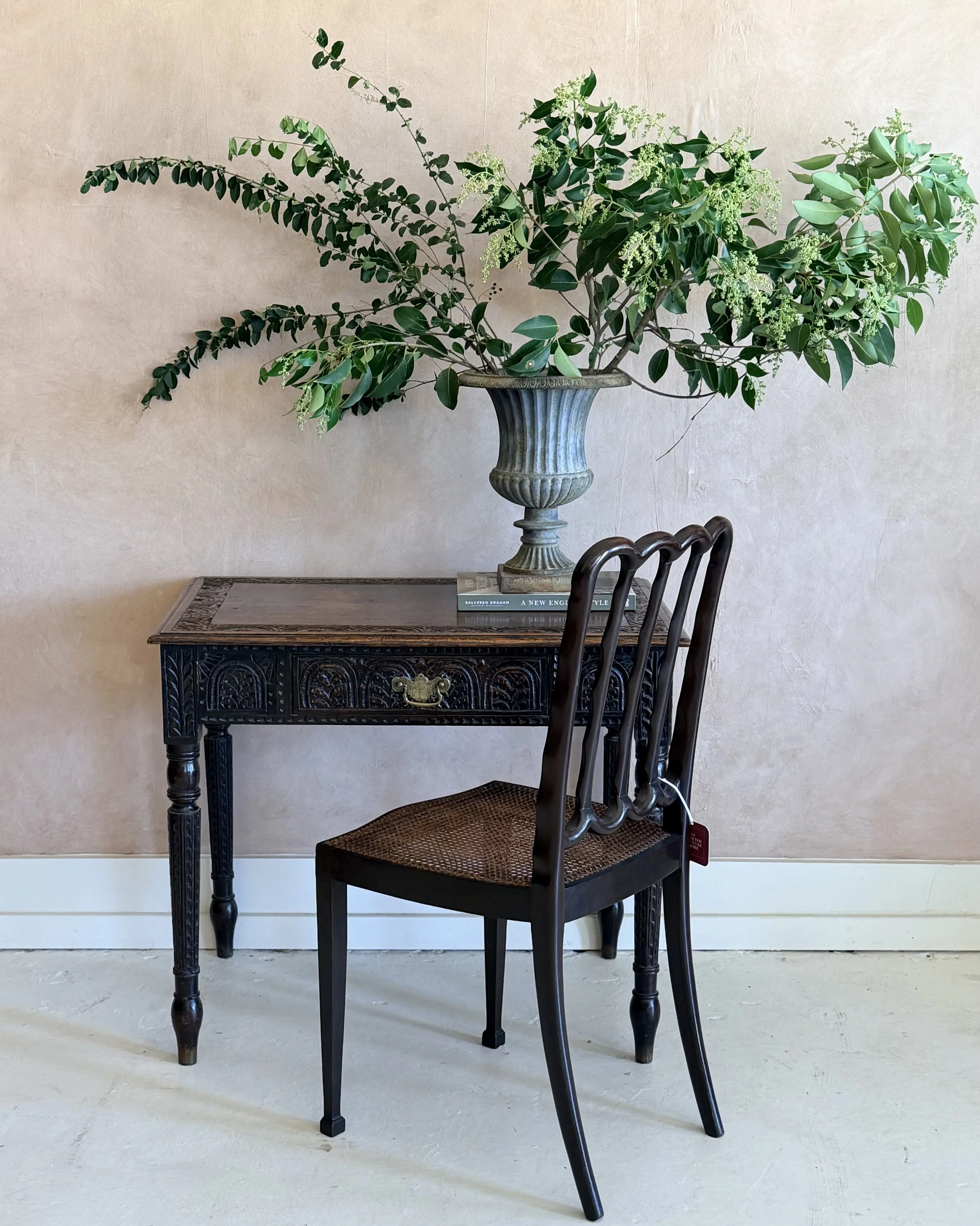 ANTIQUE CARVED TABLE
