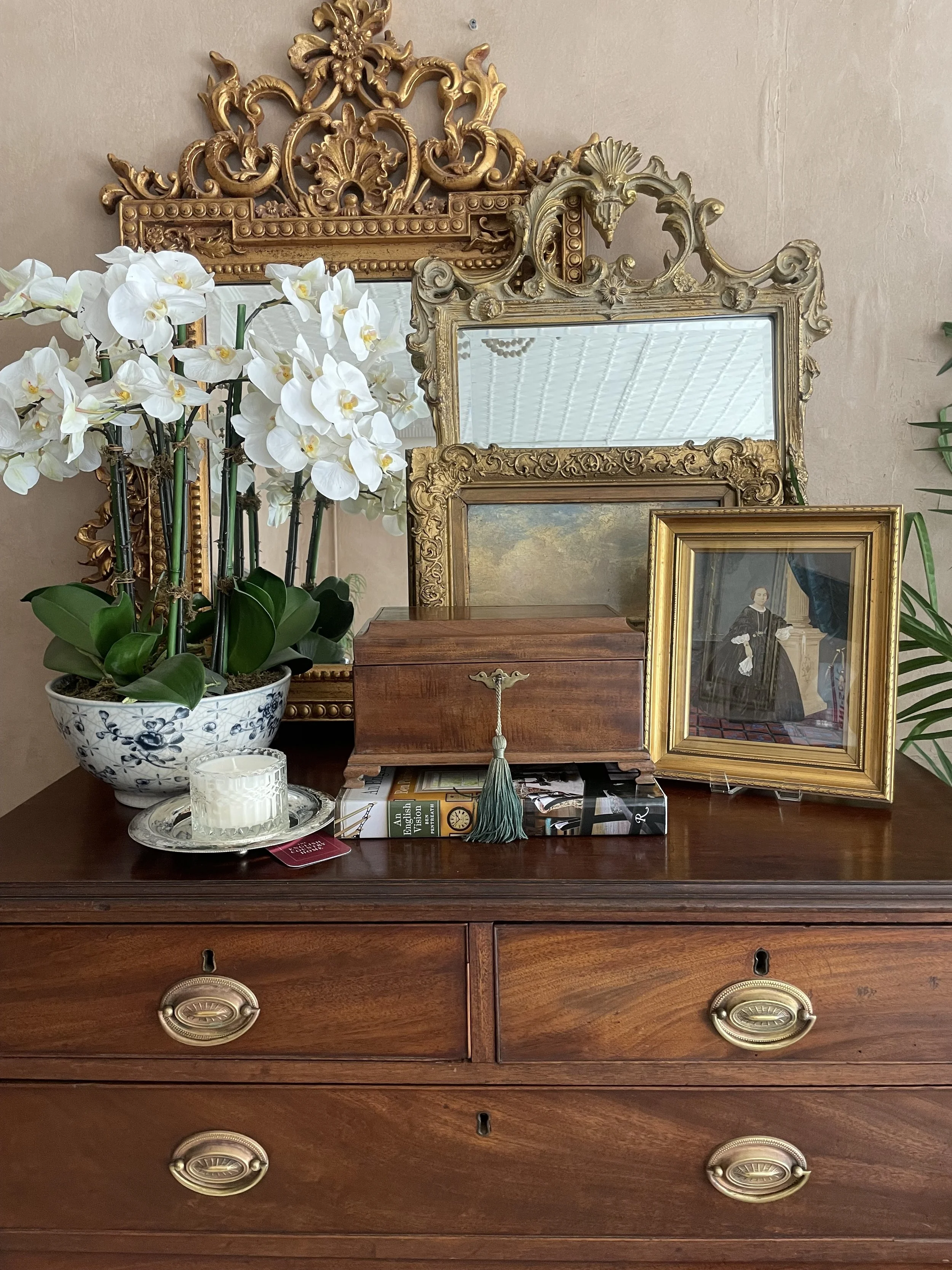ANTIQUE MAHOGANY TEA CADDY