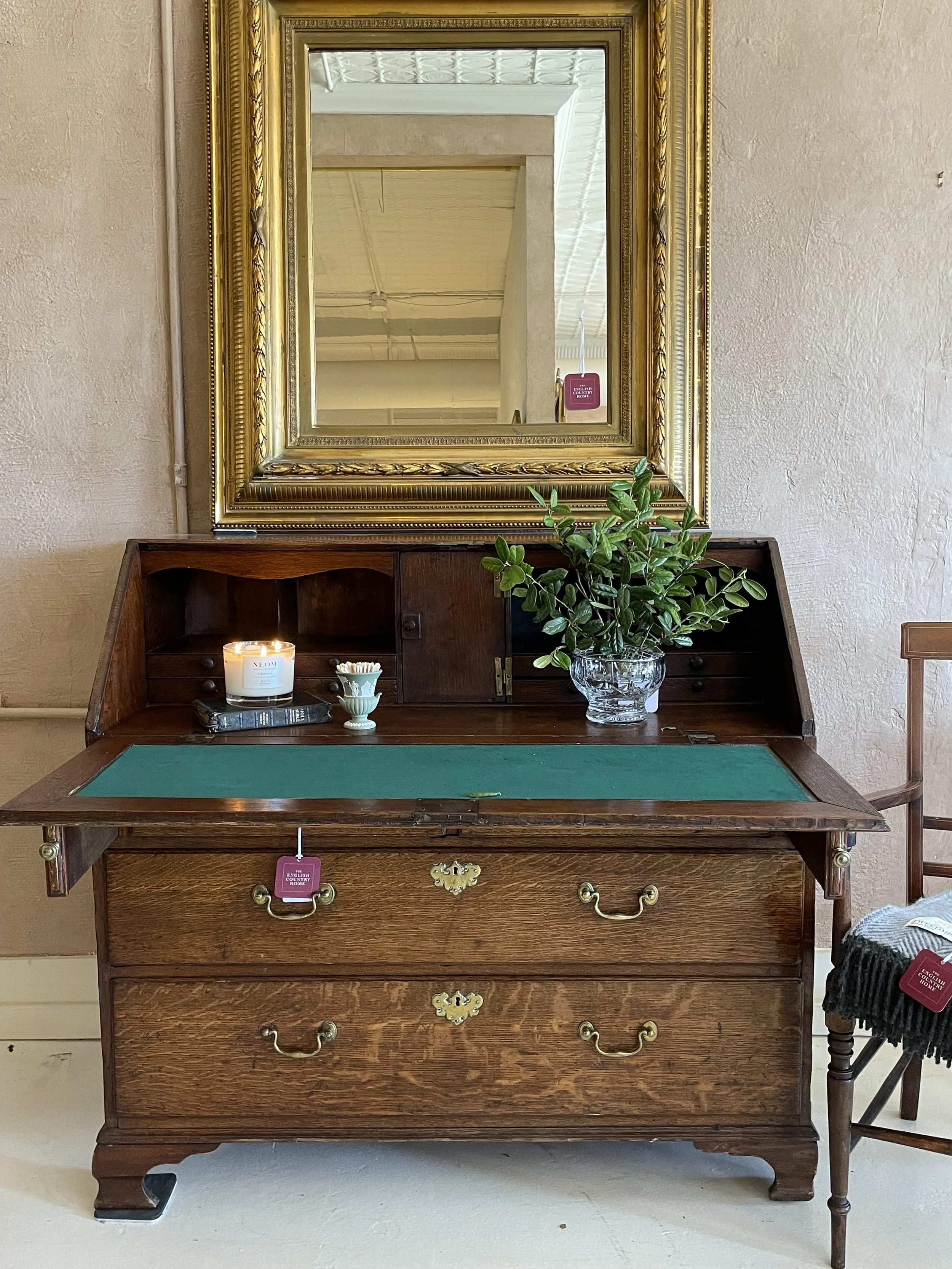 18TH CENTURY ENGLISH OAK BUREAU